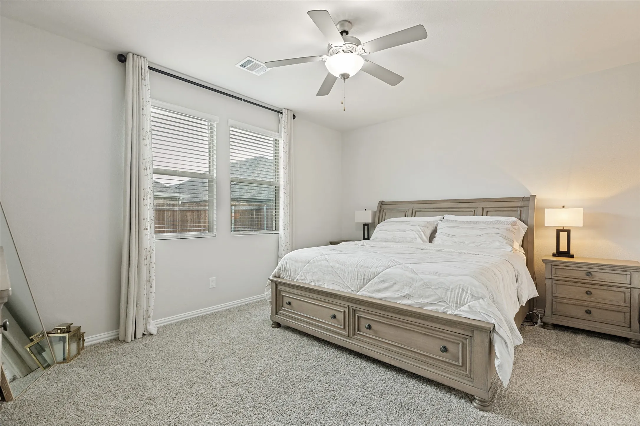 Single Family Residence For Sale in Collin County , 1209 Kirkdale Drive, Melissa, Texas 75454, 4 Bedrooms, 3 Bathrooms, 3 Garage spaces, 2,510 Sqft, built in 2023, Price $514,900, mls#21300481, Real Estate Agent in Melissa, Homes For Sale in Collin county, Homes For Sale in Melissa, Realtor in Melissa Texas, Real Estate Brokerage Independent Realty Texas, Luminita Cordes Realtor