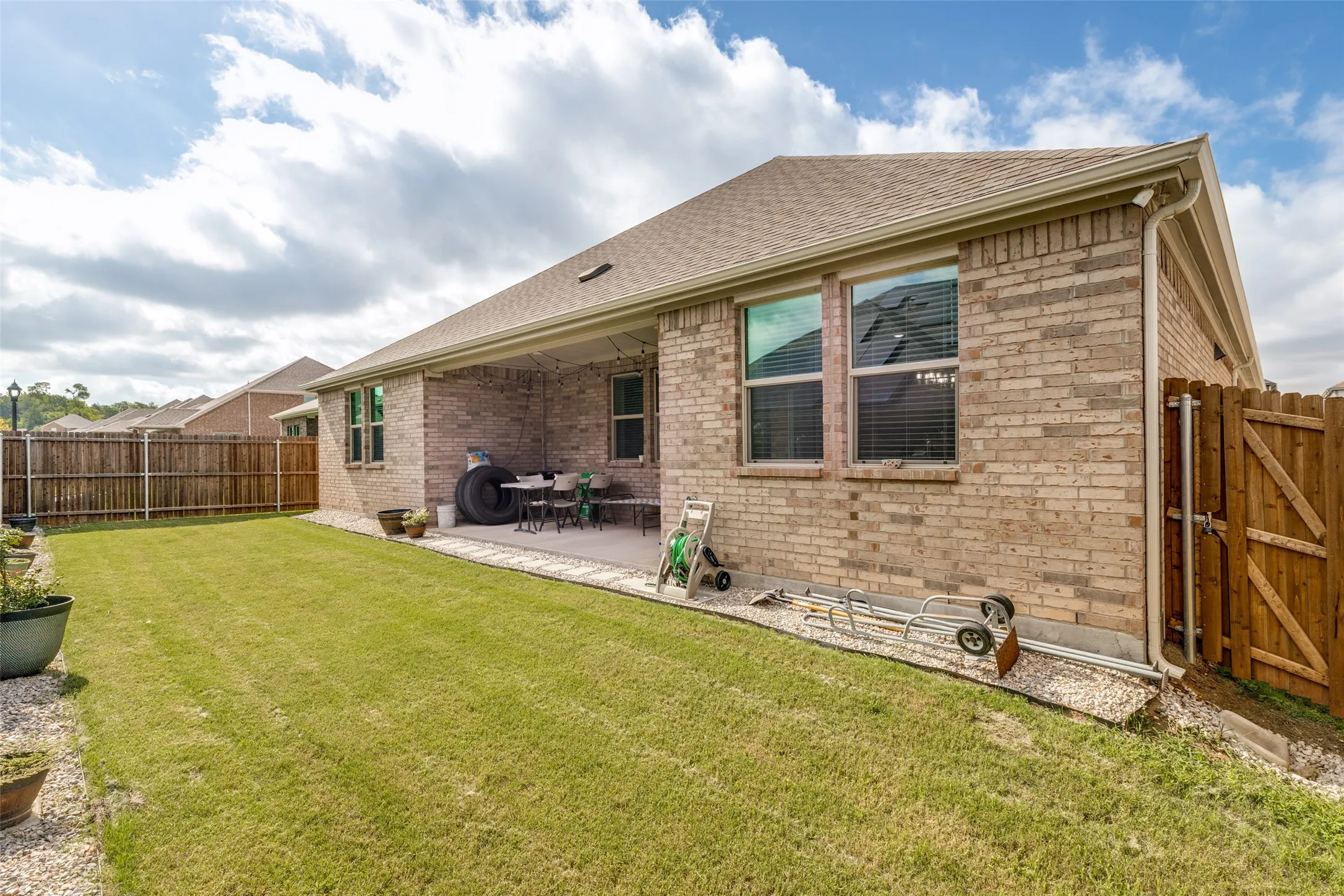 Single Family Residence For Sale in Collin County , 1209 Kirkdale Drive, Melissa, Texas 75454, 4 Bedrooms, 3 Bathrooms, 3 Garage spaces, 2,510 Sqft, built in 2023, Price $514,900, mls#21300481, Real Estate Agent in Melissa, Homes For Sale in Collin county, Homes For Sale in Melissa, Realtor in Melissa Texas, Real Estate Brokerage Independent Realty Texas, Luminita Cordes Realtor