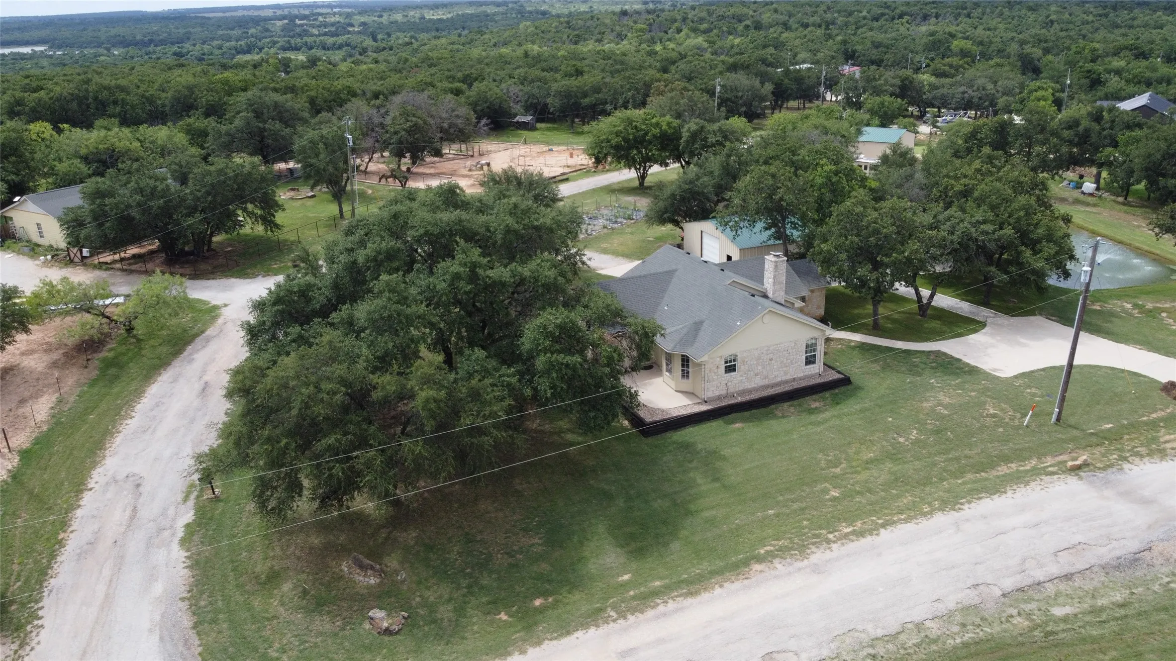 Single Family Residence For Sale in Wise County , 365 Cimmarron Trail, Runaway Bay, Texas 76426, 3 Bedroom, 2 Bathroom, Garage spaces, 1,733 Sqft, built in 1999, mls#21300448, Real Estate Agent in Runaway Bay, Homes For Sale in Wise county, Homes For Sale in Runaway Bay, Realtor in Runaway Bay Texas, Real Estate Brokerage Independent Realty Texas, Luminita Cordes Realtor