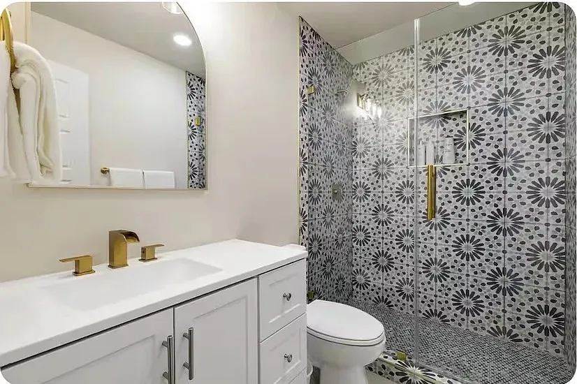 Single Family Residence For Rent in Dallas County , 9690 Fallbrook Drive, Dallas, Texas 75243, 5 Bedroom, 4 Bathroom, 2 Garage spaces, 3,913 Sqft, built in 1974, mls#21300454, Real Estate Agent in Dallas, Homes For Rent in Dallas county, Homes For Rent in Dallas, Realtor in Dallas Texas, Real Estate Brokerage Independent Realty Texas, Luminita Cordes Realtor