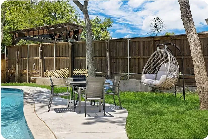 Single Family Residence For Rent in Dallas County , 9690 Fallbrook Drive, Dallas, Texas 75243, 5 Bedroom, 4 Bathroom, 2 Garage spaces, 3,913 Sqft, built in 1974, mls#21300454, Real Estate Agent in Dallas, Homes For Rent in Dallas county, Homes For Rent in Dallas, Realtor in Dallas Texas, Real Estate Brokerage Independent Realty Texas, Luminita Cordes Realtor