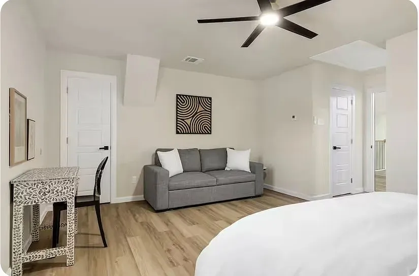 Single Family Residence For Rent in Dallas County , 9690 Fallbrook Drive, Dallas, Texas 75243, 5 Bedroom, 4 Bathroom, 2 Garage spaces, 3,913 Sqft, built in 1974, mls#21300454, Real Estate Agent in Dallas, Homes For Rent in Dallas county, Homes For Rent in Dallas, Realtor in Dallas Texas, Real Estate Brokerage Independent Realty Texas, Luminita Cordes Realtor