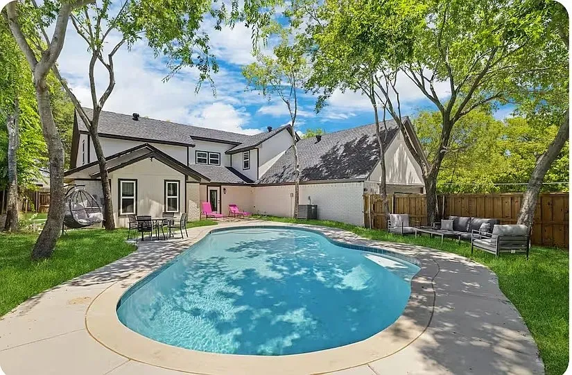 Single Family Residence For Rent in Dallas County , 9690 Fallbrook Drive, Dallas, Texas 75243, 5 Bedroom, 4 Bathroom, 2 Garage spaces, 3,913 Sqft, built in 1974, mls#21300454, Real Estate Agent in Dallas, Homes For Rent in Dallas county, Homes For Rent in Dallas, Realtor in Dallas Texas, Real Estate Brokerage Independent Realty Texas, Luminita Cordes Realtor