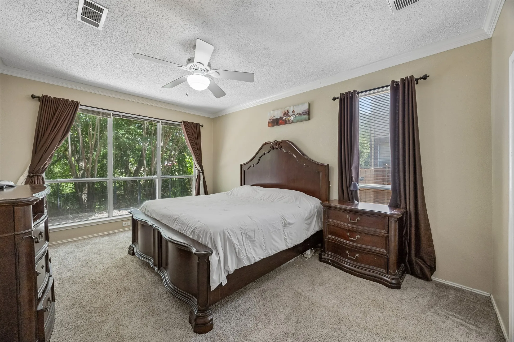 Single Family Residence For Sale in Denton County , 2401 Pinehurst Court, Highland Village, Texas 75077, 4 Bedroom, 3 Bathroom, 2 Garage spaces, 2,508 Sqft, built in 1997, mls#21298397, Real Estate Agent in Highland Village, Homes For Sale in Denton county, Homes For Sale in Highland Village, Realtor in Highland Village Texas, Real Estate Brokerage Independent Realty Texas, Luminita Cordes Realtor