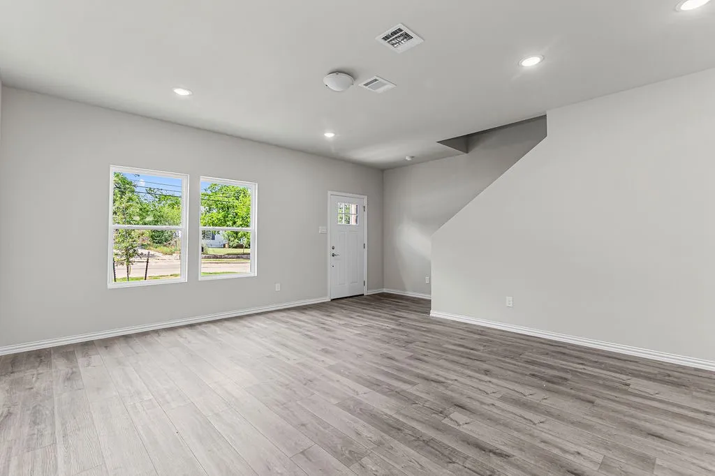 Duplex For Sale in Tarrant County , 3125 N Lumber Street, Fort Worth, Texas 76112, 6 Bedroom, 6 Bathroom, Garage spaces, 0 Sqft, built in 2025, mls#21300591, Real Estate Agent in Fort Worth, Homes For Sale in Tarrant county, Homes For Sale in Fort Worth, Realtor in Fort Worth Texas, Real Estate Brokerage Independent Realty Texas, Luminita Cordes Realtor