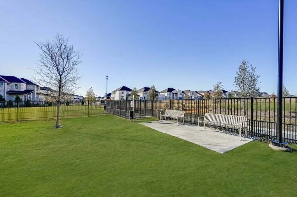 Cross Creek Meadows Community