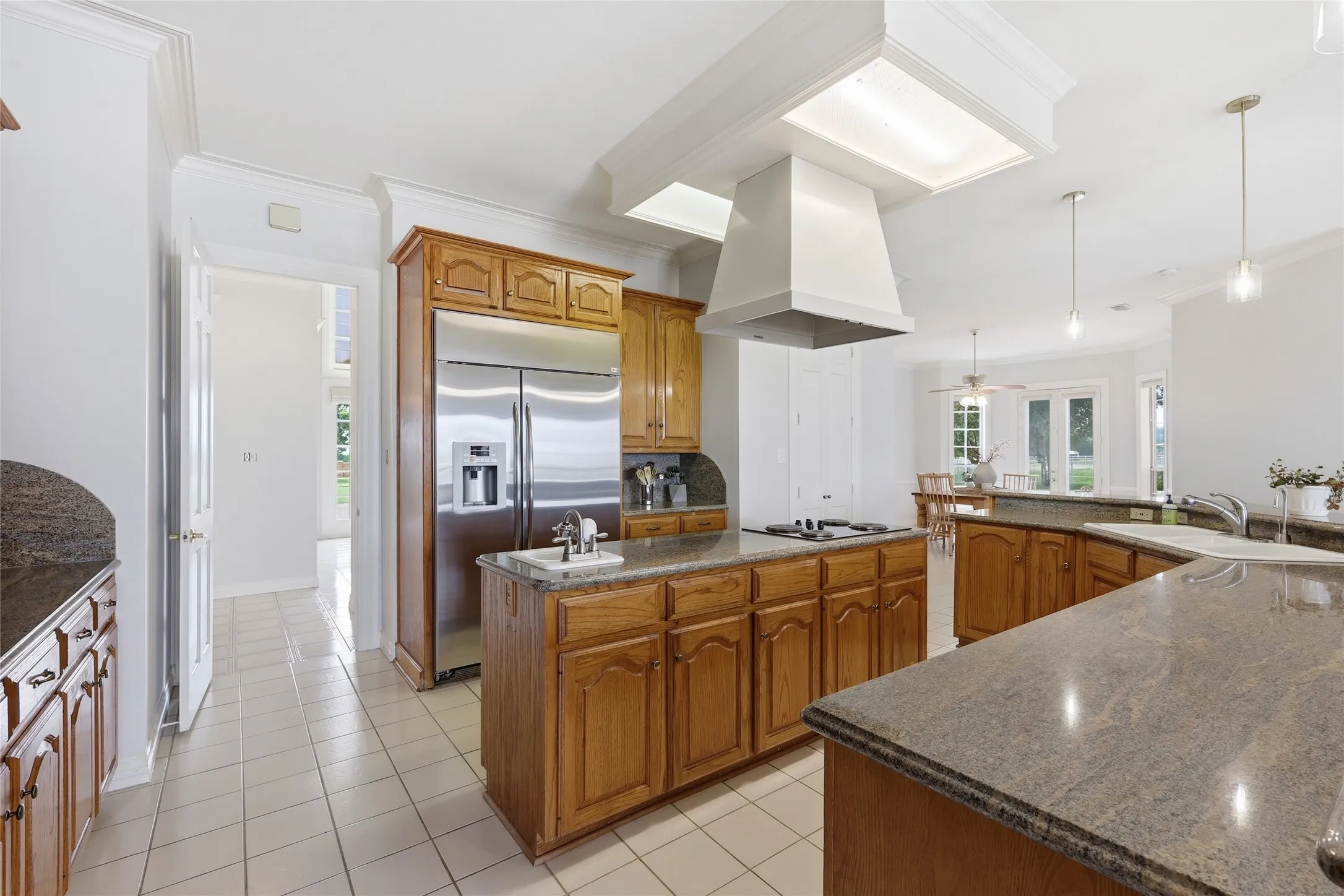 Single Family Residence For Sale in Rockwall County , 2251 English Road, Rockwall, Texas 75032, 5 Bedroom, 5 Bathroom, 3 Garage spaces, 5,562 Sqft, built in 1989, mls#21297119, Real Estate Agent in Rockwall, Homes For Sale in Rockwall county, Homes For Sale in Rockwall, Realtor in Rockwall Texas, Real Estate Brokerage Independent Realty Texas, Luminita Cordes Realtor