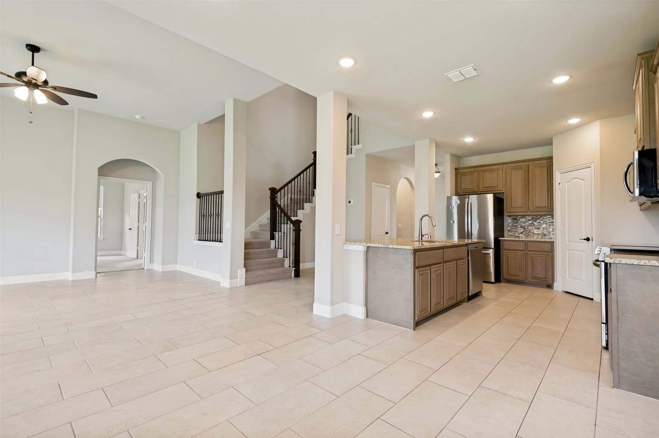 Single Family Residence For Rent in Kaufman County , 4005 Three Forks Road, Kaufman, Texas 75142, 4 Bedroom, 3 Bathroom, 2 Garage spaces, 3,375 Sqft, built in 2022, mls#21300624, Real Estate Agent in Kaufman, Homes For Rent in Kaufman county, Homes For Rent in Kaufman, Realtor in Kaufman Texas, Real Estate Brokerage Independent Realty Texas, Luminita Cordes Realtor
