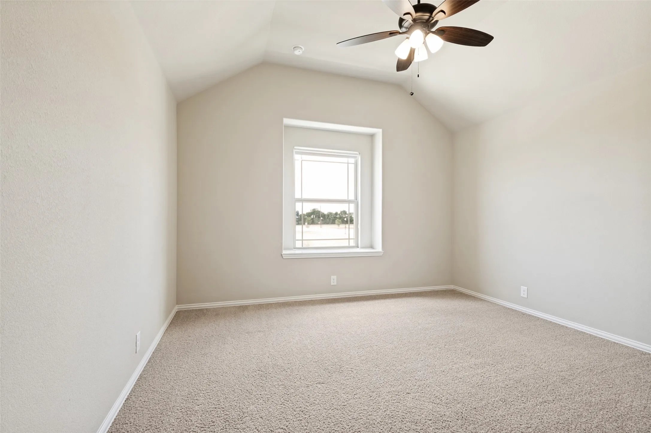 Single Family Residence For Rent in Kaufman County , 4005 Three Forks Road, Kaufman, Texas 75142, 4 Bedroom, 3 Bathroom, 2 Garage spaces, 3,375 Sqft, built in 2022, mls#21300624, Real Estate Agent in Kaufman, Homes For Rent in Kaufman county, Homes For Rent in Kaufman, Realtor in Kaufman Texas, Real Estate Brokerage Independent Realty Texas, Luminita Cordes Realtor