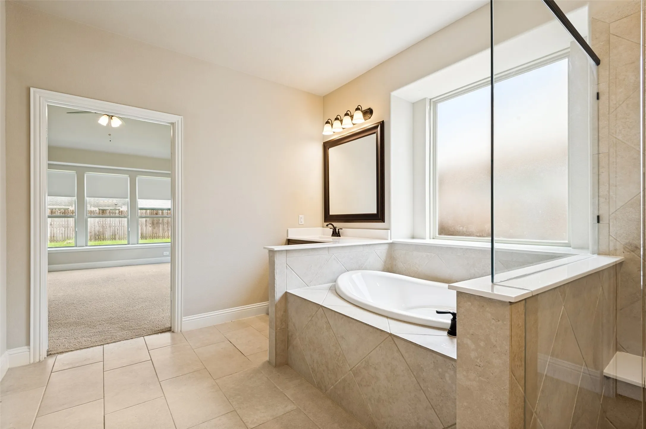 Single Family Residence For Rent in Kaufman County , 4005 Three Forks Road, Kaufman, Texas 75142, 4 Bedroom, 3 Bathroom, 2 Garage spaces, 3,375 Sqft, built in 2022, mls#21300624, Real Estate Agent in Kaufman, Homes For Rent in Kaufman county, Homes For Rent in Kaufman, Realtor in Kaufman Texas, Real Estate Brokerage Independent Realty Texas, Luminita Cordes Realtor