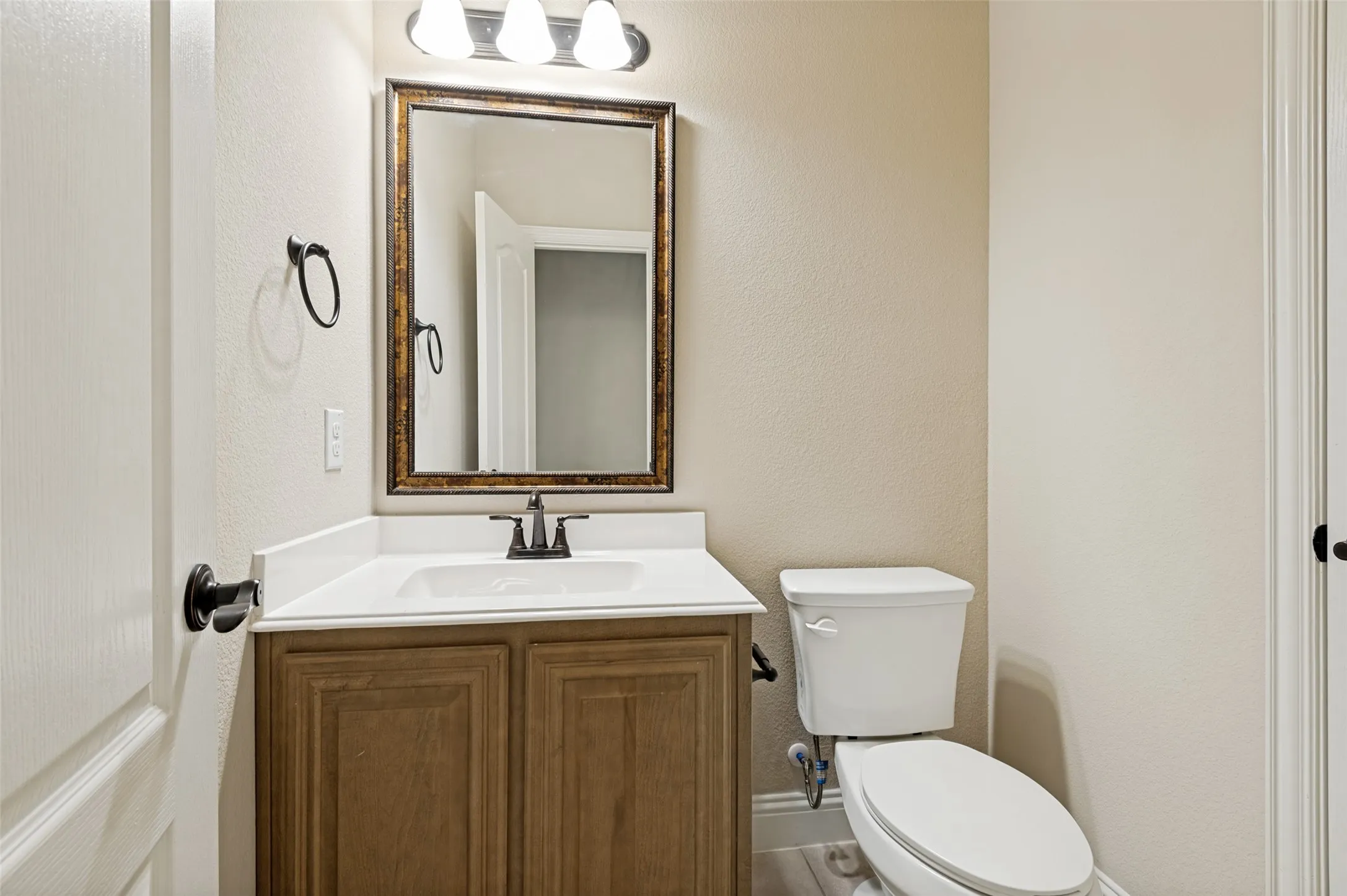 Single Family Residence For Rent in Kaufman County , 4005 Three Forks Road, Kaufman, Texas 75142, 4 Bedroom, 3 Bathroom, 2 Garage spaces, 3,375 Sqft, built in 2022, mls#21300624, Real Estate Agent in Kaufman, Homes For Rent in Kaufman county, Homes For Rent in Kaufman, Realtor in Kaufman Texas, Real Estate Brokerage Independent Realty Texas, Luminita Cordes Realtor