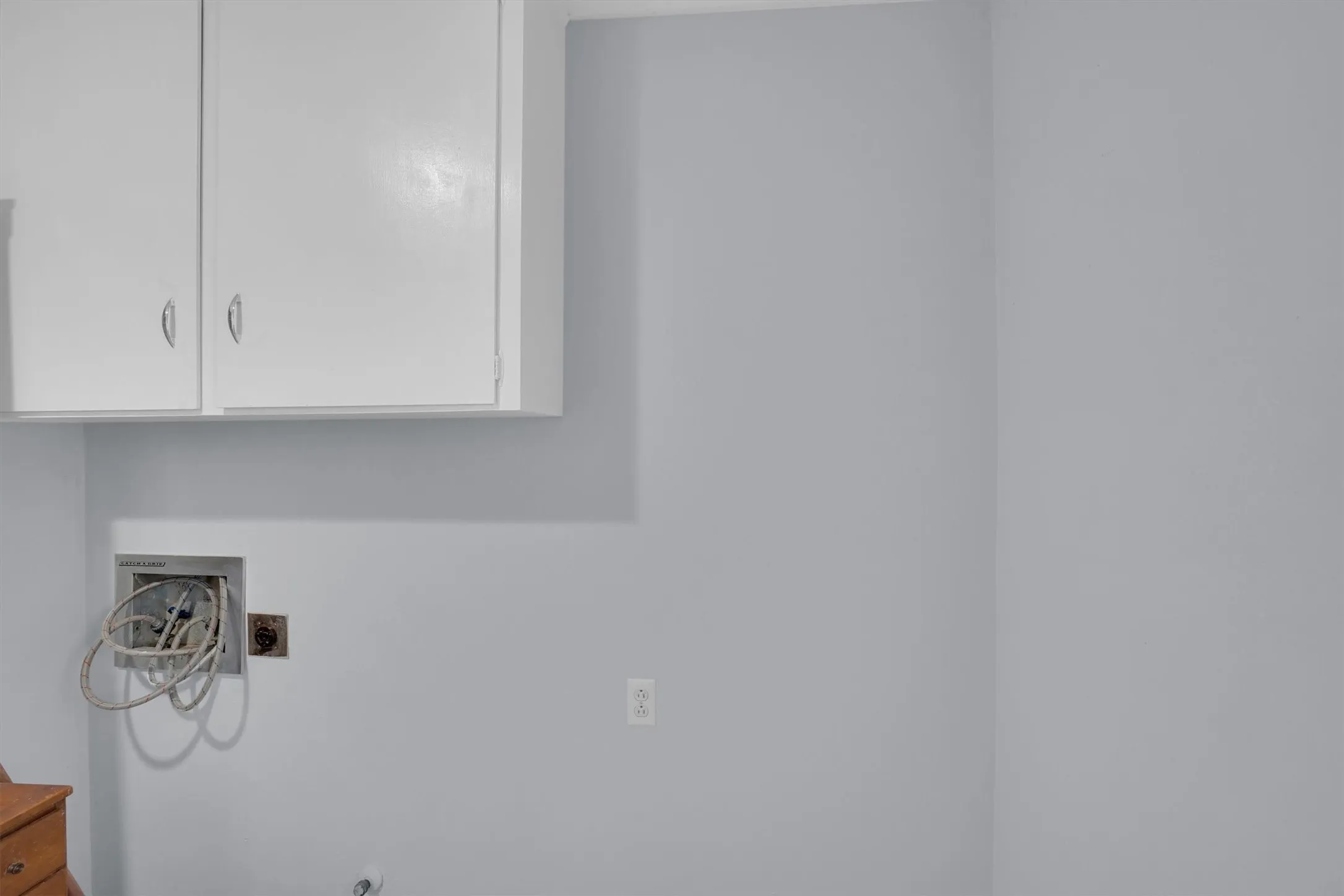 Single Family Residence For Sale in Dallas County , 638 Arawe Circle E, Irving, Texas 75060, 3 Bedroom, 3 Bathroom, 2 Garage spaces, 2,146 Sqft, built in 1964, mls#21288642, Real Estate Agent in Irving, Homes For Sale in Dallas county, Homes For Sale in Irving, Realtor in Irving Texas, Real Estate Brokerage Independent Realty Texas, Luminita Cordes Realtor