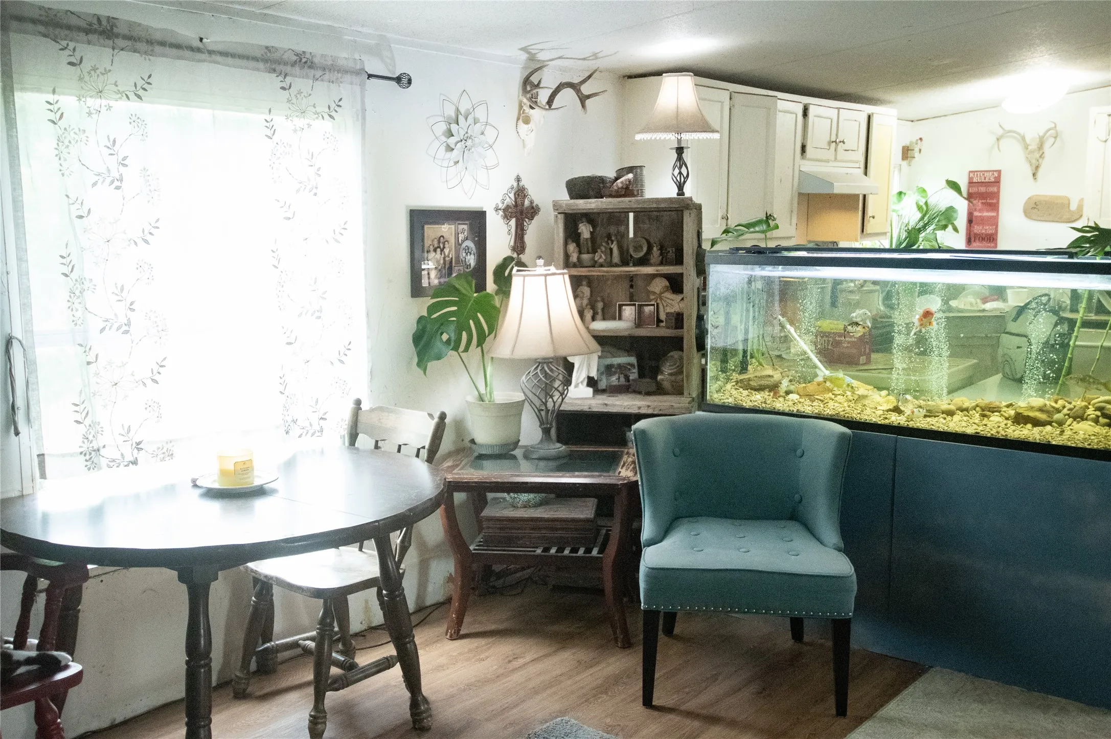 Mobile Home For Sale in Hunt County , 5997 County Road 3214, Lone Oak, Texas 75453, 3 Bedroom, 2 Bathroom, Garage spaces, 1,152 Sqft, built in 2002, mls#21295203, Real Estate Agent in Lone Oak, Homes For Sale in Hunt county, Homes For Sale in Lone Oak, Realtor in Lone Oak Texas, Real Estate Brokerage Independent Realty Texas, Luminita Cordes Realtor