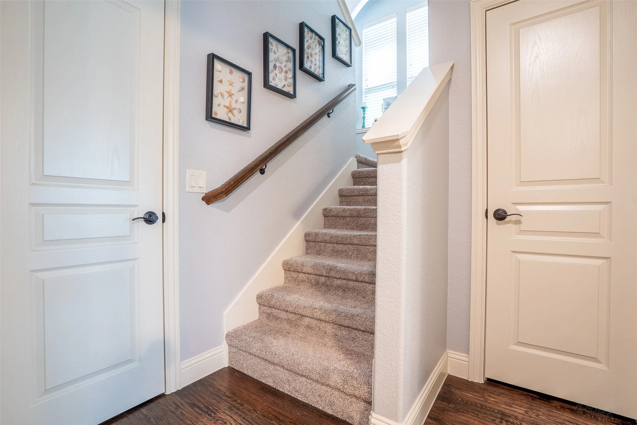 Single Family Residence For Sale in Tarrant County , 617 Fox Creek Trail, Fort Worth, Texas 76131, 4 Bedroom, 3 Bathroom, 2 Garage spaces, 2,550 Sqft, built in 2018, mls#21299891, Real Estate Agent in Fort Worth, Homes For Sale in Tarrant county, Homes For Sale in Fort Worth, Realtor in Fort Worth Texas, Real Estate Brokerage Independent Realty Texas, Luminita Cordes Realtor