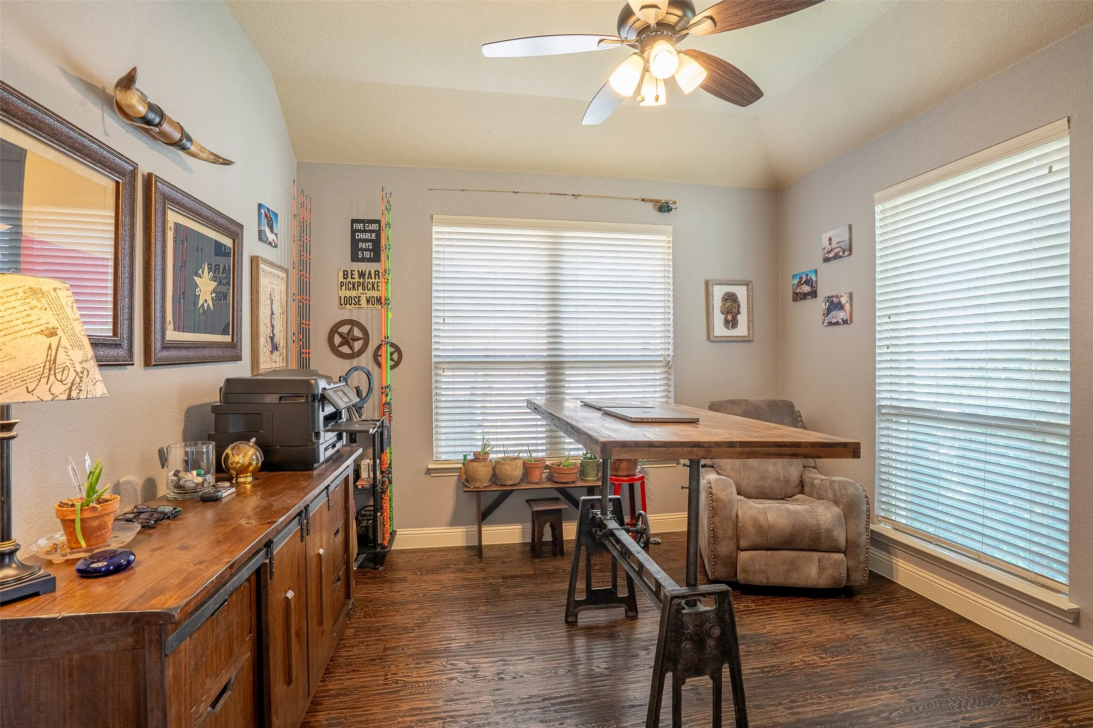 Single Family Residence For Sale in Tarrant County , 617 Fox Creek Trail, Fort Worth, Texas 76131, 4 Bedroom, 3 Bathroom, 2 Garage spaces, 2,550 Sqft, built in 2018, mls#21299891, Real Estate Agent in Fort Worth, Homes For Sale in Tarrant county, Homes For Sale in Fort Worth, Realtor in Fort Worth Texas, Real Estate Brokerage Independent Realty Texas, Luminita Cordes Realtor