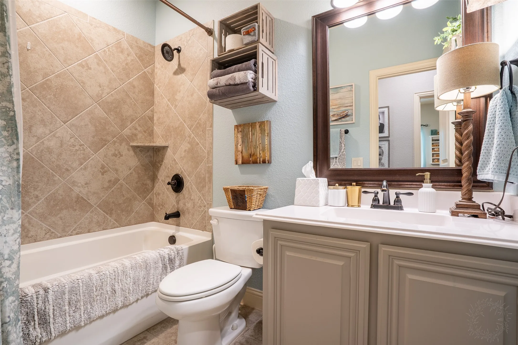 Single Family Residence For Sale in Tarrant County , 617 Fox Creek Trail, Fort Worth, Texas 76131, 4 Bedroom, 3 Bathroom, 2 Garage spaces, 2,550 Sqft, built in 2018, mls#21299891, Real Estate Agent in Fort Worth, Homes For Sale in Tarrant county, Homes For Sale in Fort Worth, Realtor in Fort Worth Texas, Real Estate Brokerage Independent Realty Texas, Luminita Cordes Realtor