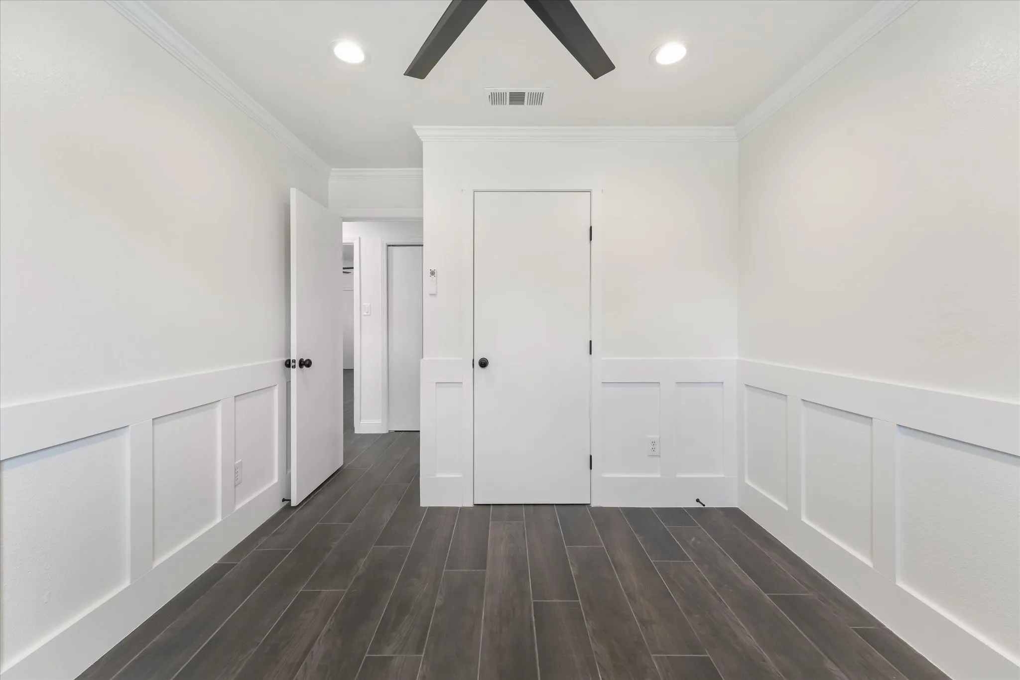 Single Family Residence For Sale in Collin County , 3705 Glover Drive, Plano, Texas 75074, 3 Bedroom, 2 Bathroom, 2 Garage spaces, 1,445 Sqft, built in 1984, mls#21300641, Real Estate Agent in Plano, Homes For Sale in Collin county, Homes For Sale in Plano, Realtor in Plano Texas, Real Estate Brokerage Independent Realty Texas, Luminita Cordes Realtor