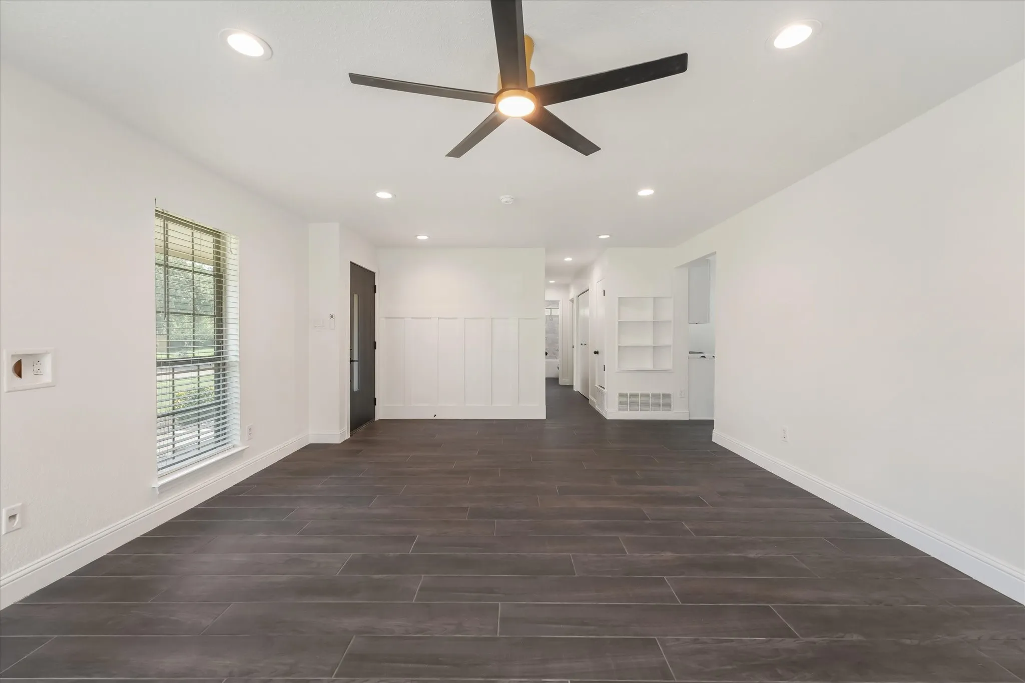 Single Family Residence For Sale in Collin County , 3705 Glover Drive, Plano, Texas 75074, 3 Bedroom, 2 Bathroom, 2 Garage spaces, 1,445 Sqft, built in 1984, mls#21300641, Real Estate Agent in Plano, Homes For Sale in Collin county, Homes For Sale in Plano, Realtor in Plano Texas, Real Estate Brokerage Independent Realty Texas, Luminita Cordes Realtor