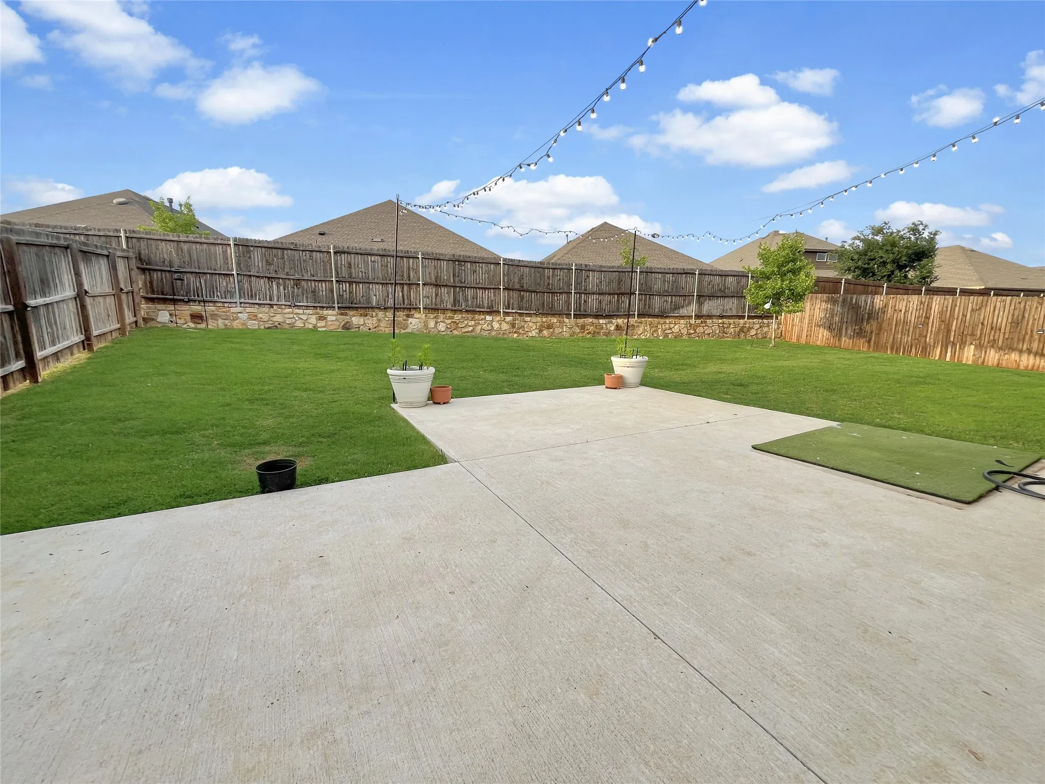 Single Family Residence For Rent in Denton County , 11229 Yellow Rose Way, Aubrey, Texas 76227, 3 Bedrooms, 2 Bathrooms, 2 Garage spaces, 1,791 Sqft, built in 2022, Price $5,400, mls#21272011, Real Estate Agent in Aubrey, Homes For Rent in Denton county, Homes For Rent in Aubrey, Realtor in Aubrey Texas, Real Estate Brokerage Independent Realty Texas, Luminita Cordes Realtor
