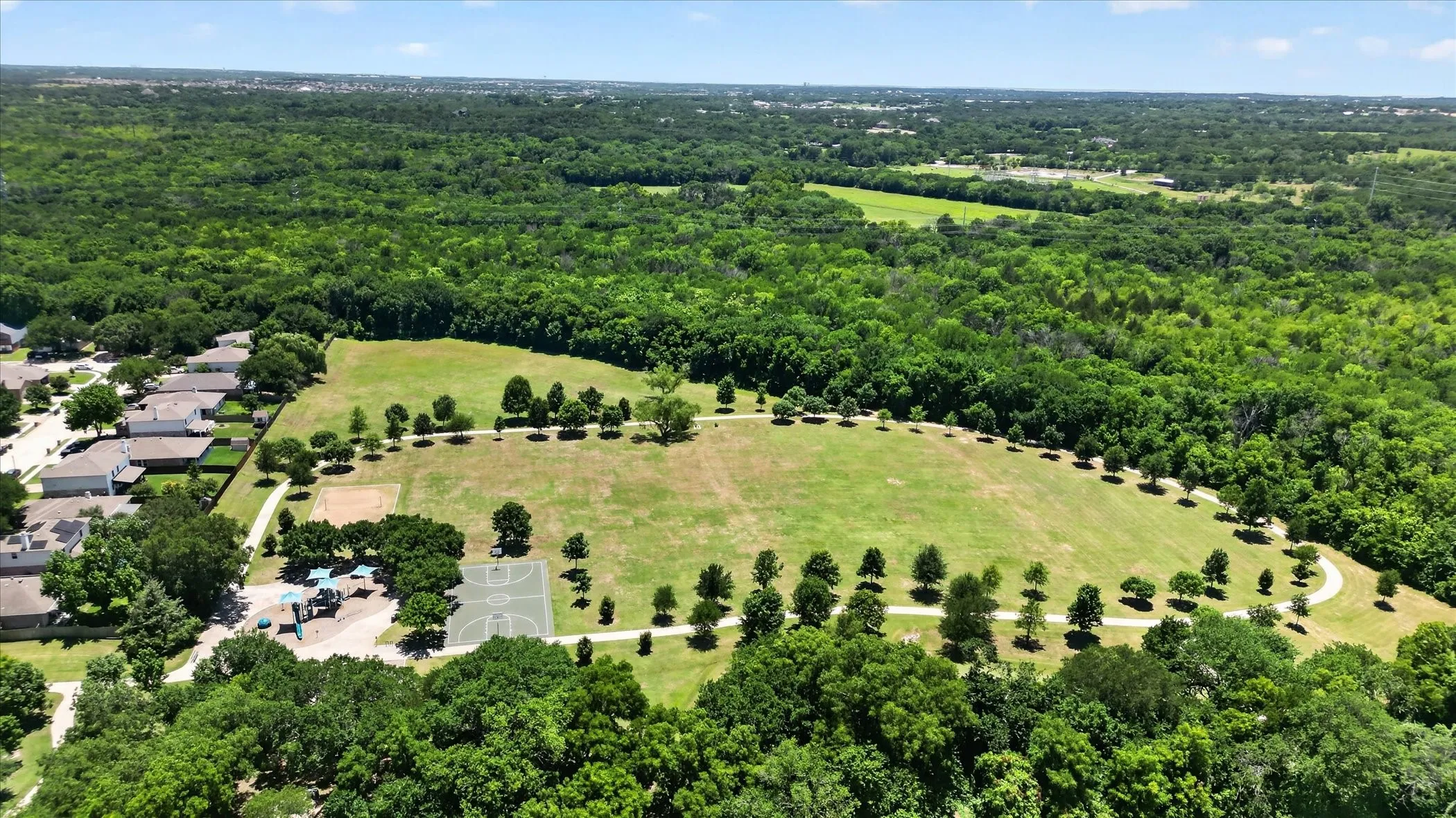 Single Family Residence For Sale in Denton County , 8208 Hidden Path Lane, Denton, Texas 76210, 5 Bedroom, 3 Bathroom, 2 Garage spaces, 3,063 Sqft, built in 2002, mls#21299227, Real Estate Agent in Denton, Homes For Sale in Denton county, Homes For Sale in Denton, Realtor in Denton Texas, Real Estate Brokerage Independent Realty Texas, Luminita Cordes Realtor