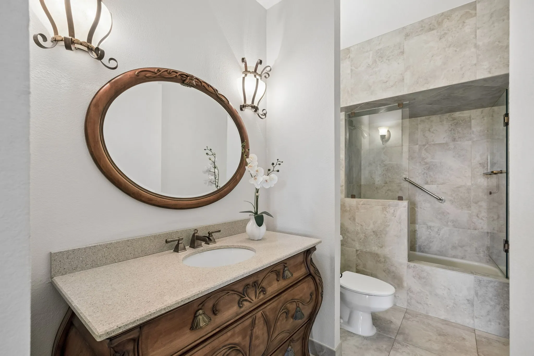 Condominium For Sale in Dallas County , 5200 Keller Springs Road 422, Dallas, Texas 75248, 2 Bedroom, 2 Bathroom, 1 Garage spaces, 2,006 Sqft, built in 1981, mls#21297697, Real Estate Agent in Dallas, Homes For Sale in Dallas county, Homes For Sale in Dallas, Realtor in Dallas Texas, Real Estate Brokerage Independent Realty Texas, Luminita Cordes Realtor