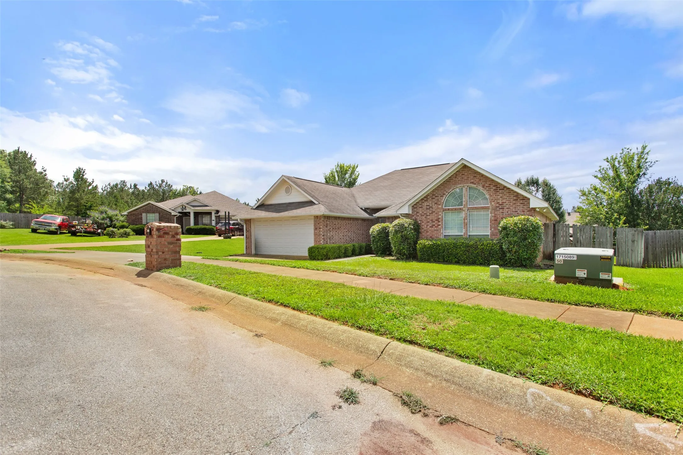 Single Family Residence For Sale in Cherokee County , 265 Crestview Lane, Jacksonville, Texas 75766, 4 Bedroom, 2 Bathroom, 2 Garage spaces, 1,785 Sqft, built in 2002, mls#21300665, Real Estate Agent in Jacksonville, Homes For Sale in Cherokee county, Homes For Sale in Jacksonville, Realtor in Jacksonville Texas, Real Estate Brokerage Independent Realty Texas, Luminita Cordes Realtor