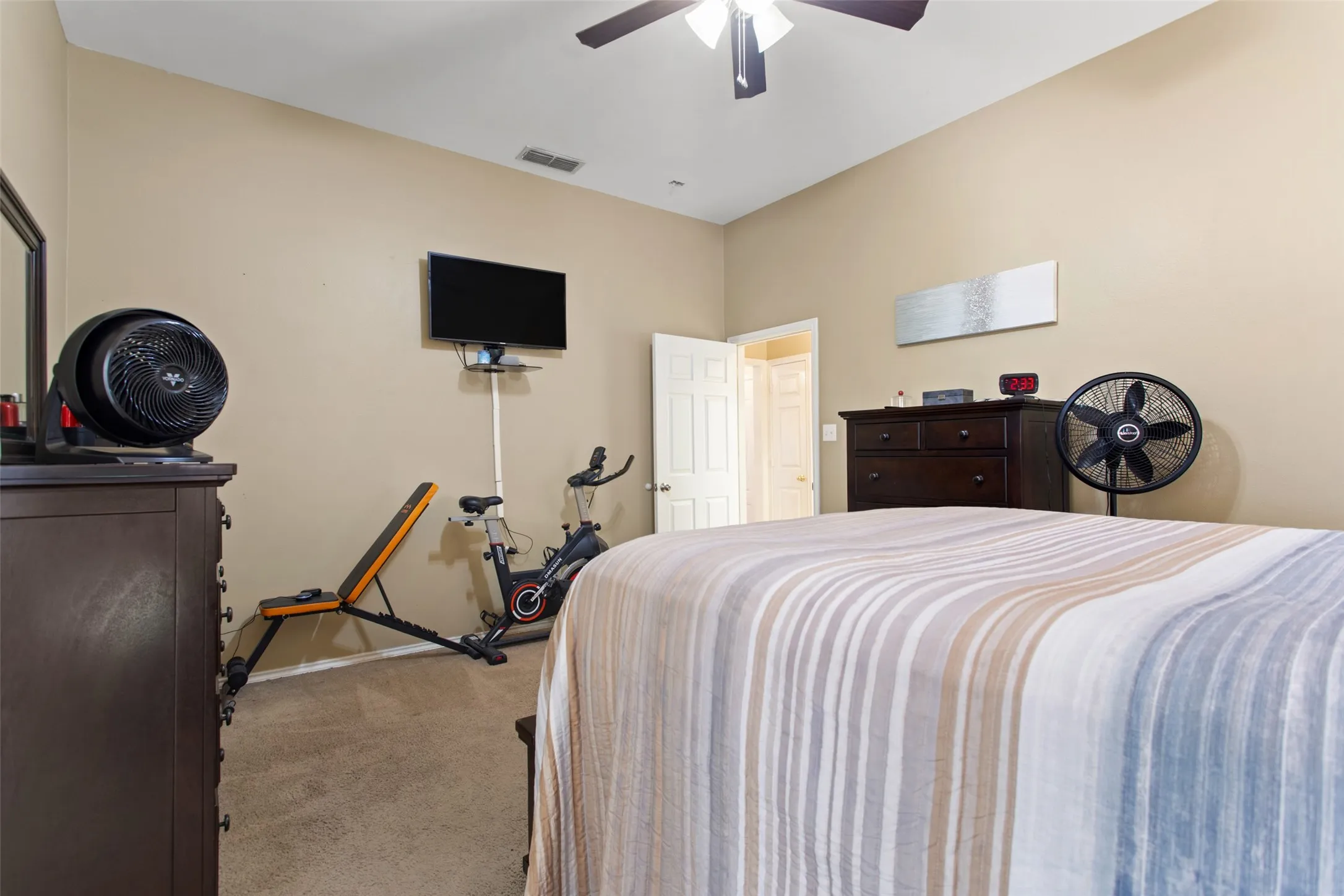 Single Family Residence For Sale in Cherokee County , 265 Crestview Lane, Jacksonville, Texas 75766, 4 Bedroom, 2 Bathroom, 2 Garage spaces, 1,785 Sqft, built in 2002, mls#21300665, Real Estate Agent in Jacksonville, Homes For Sale in Cherokee county, Homes For Sale in Jacksonville, Realtor in Jacksonville Texas, Real Estate Brokerage Independent Realty Texas, Luminita Cordes Realtor