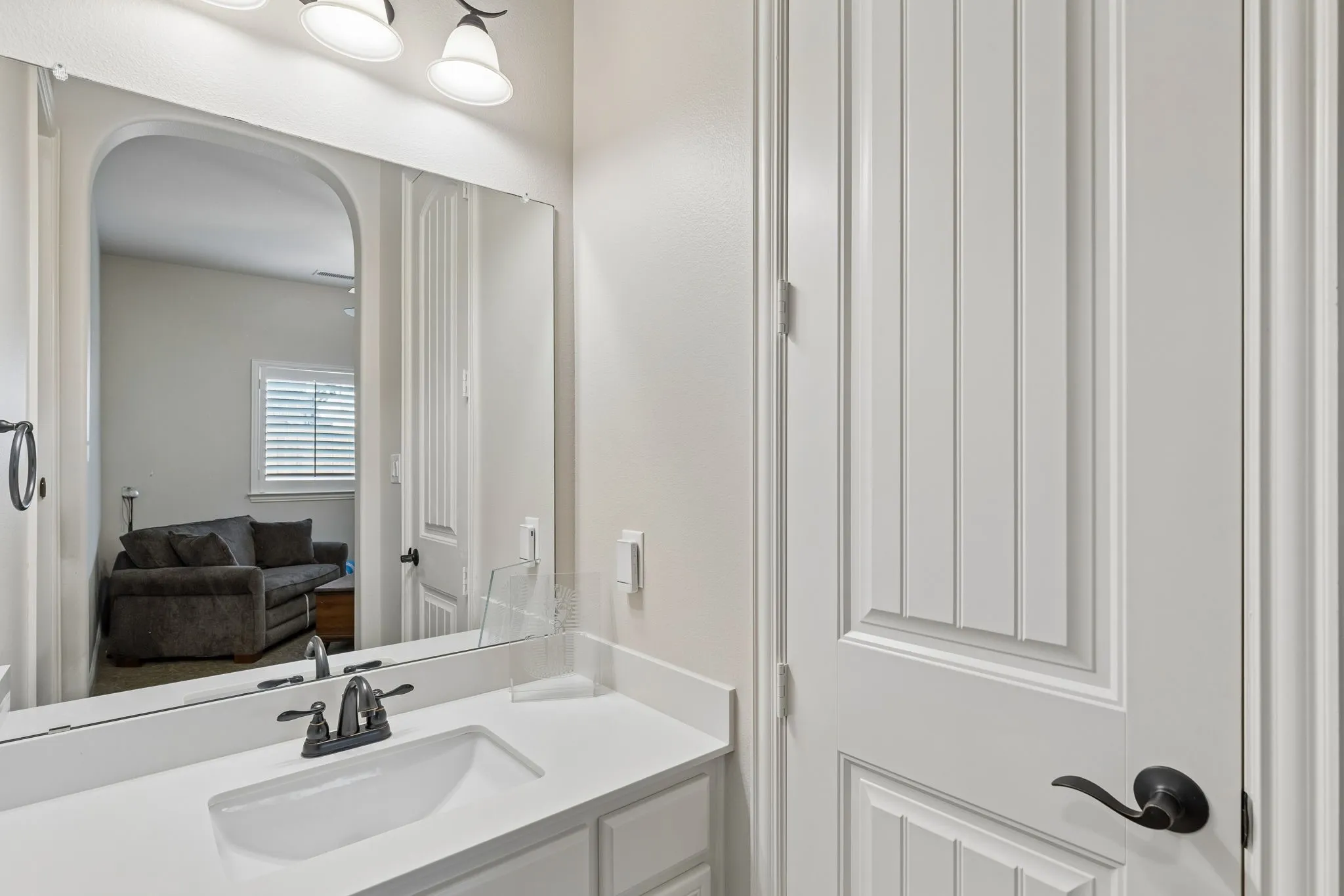 Single Family Residence For Sale in Collin County , 618 Forest Hill Drive, Murphy, Texas 75094, 5 Bedroom, 5 Bathroom, 3 Garage spaces, 4,711 Sqft, built in 2013, mls#21265067, Real Estate Agent in Murphy, Homes For Sale in Collin county, Homes For Sale in Murphy, Realtor in Murphy Texas, Real Estate Brokerage Independent Realty Texas, Luminita Cordes Realtor