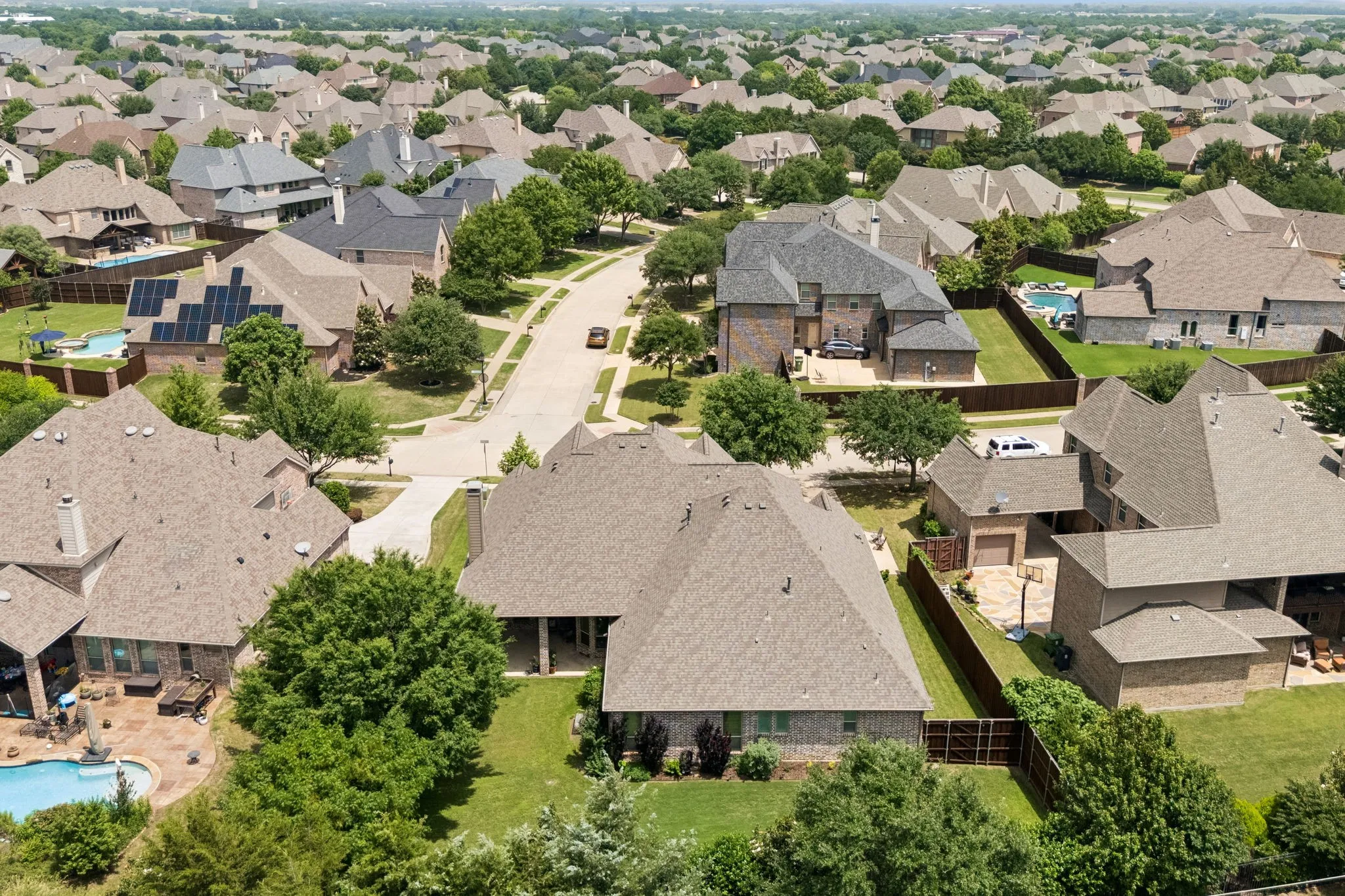 Single Family Residence For Sale in Collin County , 618 Forest Hill Drive, Murphy, Texas 75094, 5 Bedroom, 5 Bathroom, 3 Garage spaces, 4,711 Sqft, built in 2013, mls#21265067, Real Estate Agent in Murphy, Homes For Sale in Collin county, Homes For Sale in Murphy, Realtor in Murphy Texas, Real Estate Brokerage Independent Realty Texas, Luminita Cordes Realtor