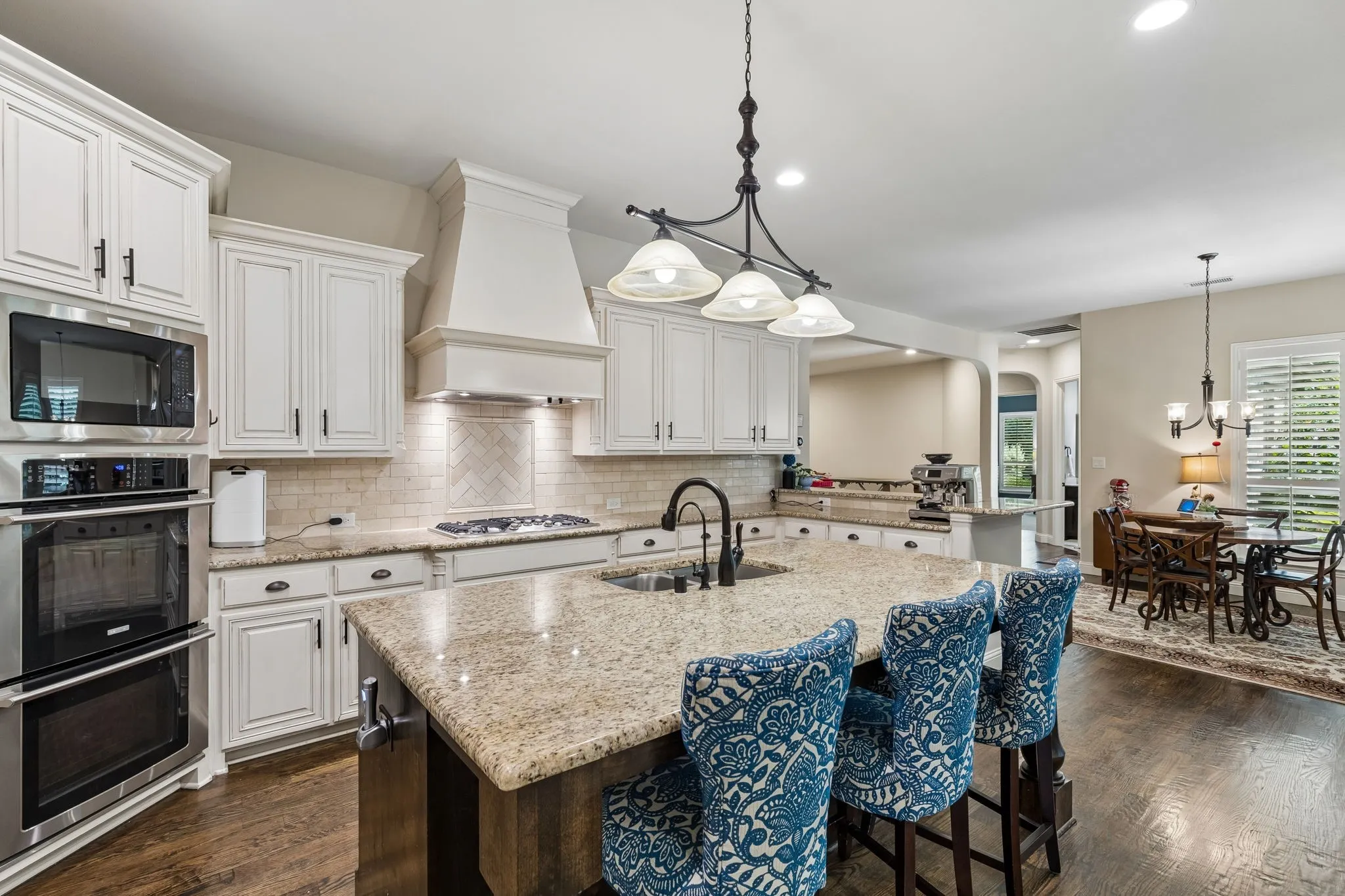 Single Family Residence For Sale in Collin County , 618 Forest Hill Drive, Murphy, Texas 75094, 5 Bedroom, 5 Bathroom, 3 Garage spaces, 4,711 Sqft, built in 2013, mls#21265067, Real Estate Agent in Murphy, Homes For Sale in Collin county, Homes For Sale in Murphy, Realtor in Murphy Texas, Real Estate Brokerage Independent Realty Texas, Luminita Cordes Realtor