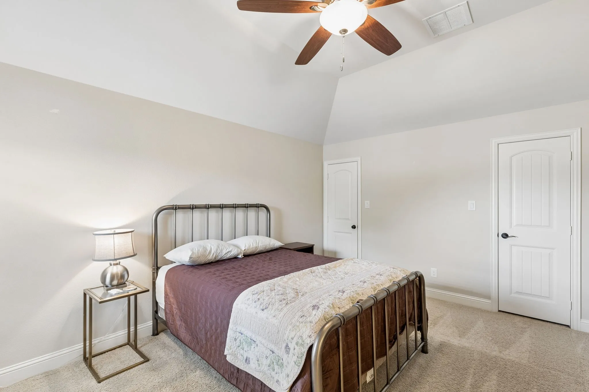 Single Family Residence For Sale in Collin County , 618 Forest Hill Drive, Murphy, Texas 75094, 5 Bedroom, 5 Bathroom, 3 Garage spaces, 4,711 Sqft, built in 2013, mls#21265067, Real Estate Agent in Murphy, Homes For Sale in Collin county, Homes For Sale in Murphy, Realtor in Murphy Texas, Real Estate Brokerage Independent Realty Texas, Luminita Cordes Realtor