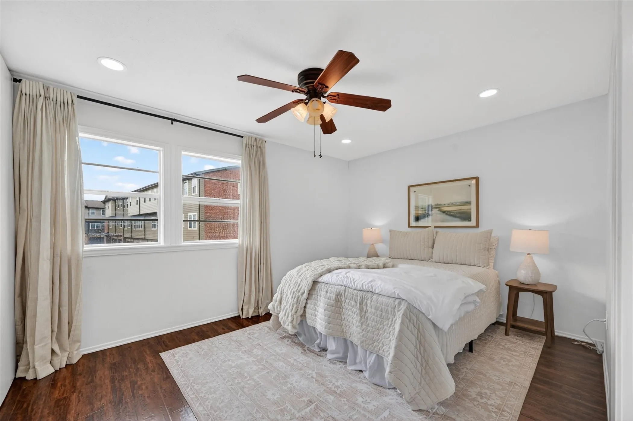 Condominium For Sale in Dallas County , 5111 Skillman Street 224, Dallas, Texas 75206, 2 Bedroom, 2 Bathroom, Garage spaces, 955 Sqft, built in 1970, mls#21300736, Real Estate Agent in Dallas, Homes For Sale in Dallas county, Homes For Sale in Dallas, Realtor in Dallas Texas, Real Estate Brokerage Independent Realty Texas, Luminita Cordes Realtor