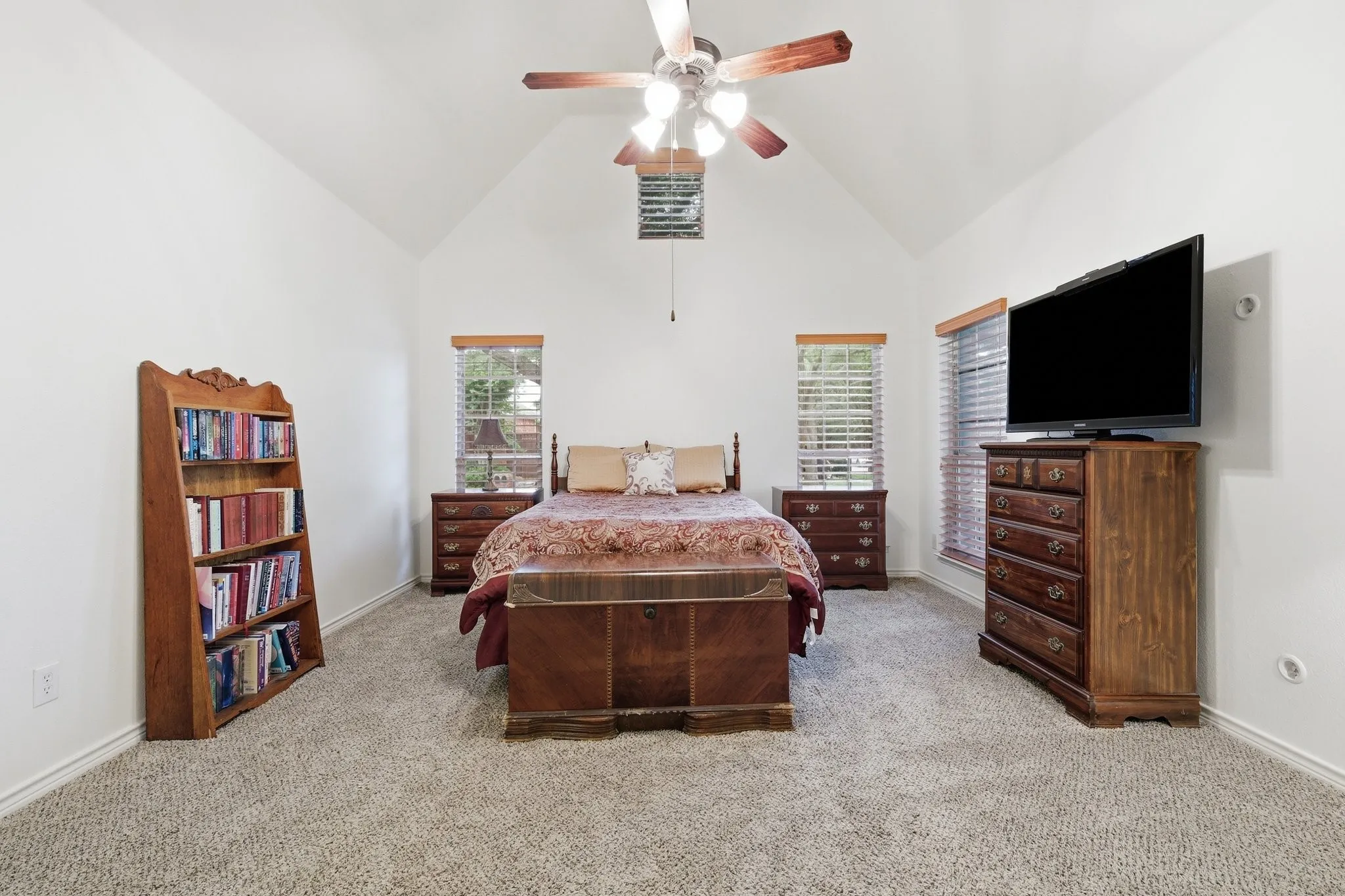 Single Family Residence For Sale in Collin County , 7764 Lancaster, Frisco, Texas 75035, 3 Bedroom, 2 Bathroom, 2 Garage spaces, 1,896 Sqft, built in 2004, mls#21294510, Real Estate Agent in Frisco, Homes For Sale in Collin county, Homes For Sale in Frisco, Realtor in Frisco Texas, Real Estate Brokerage Independent Realty Texas, Luminita Cordes Realtor