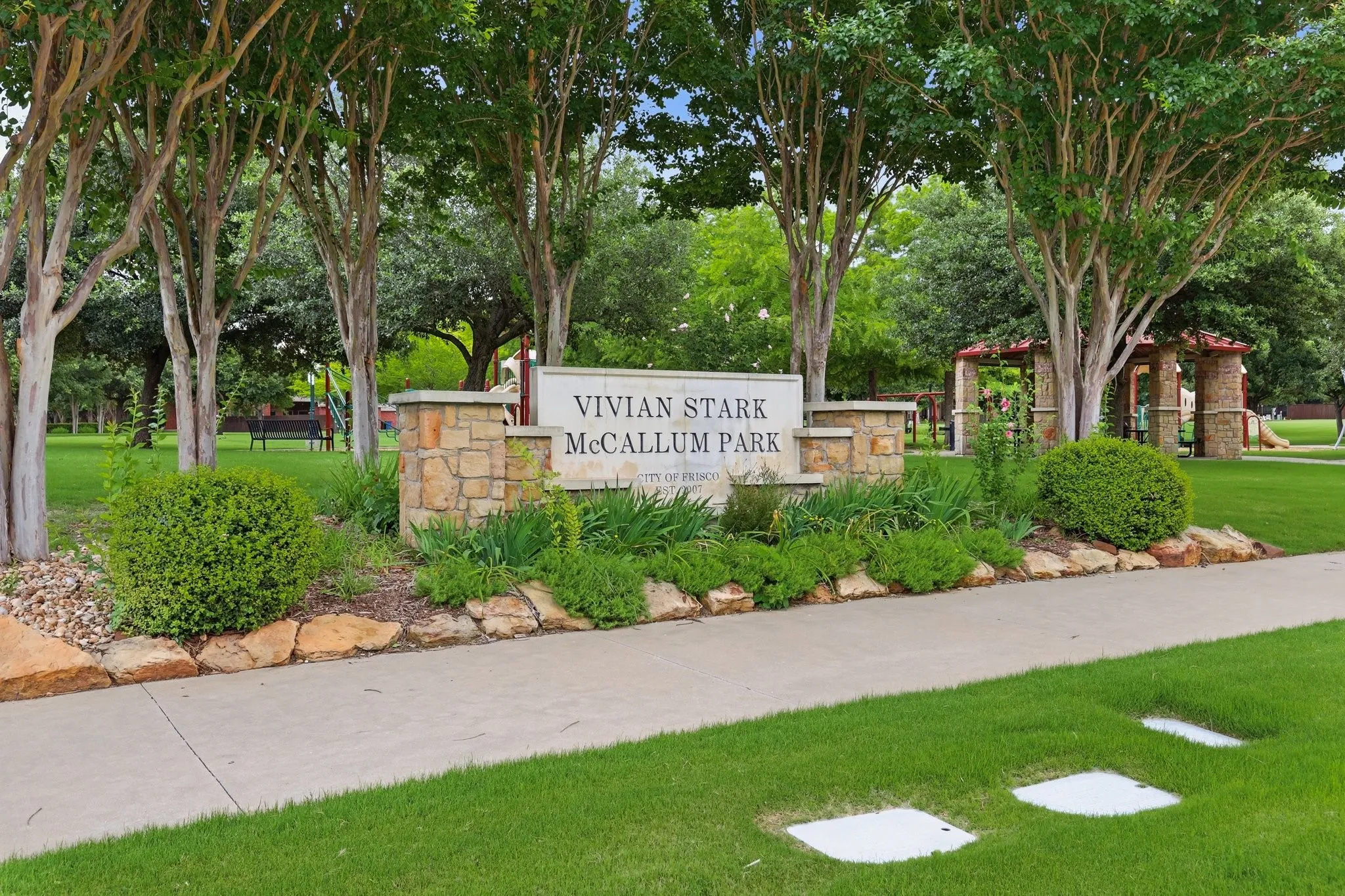 Single Family Residence For Sale in Collin County , 7764 Lancaster, Frisco, Texas 75035, 3 Bedroom, 2 Bathroom, 2 Garage spaces, 1,896 Sqft, built in 2004, mls#21294510, Real Estate Agent in Frisco, Homes For Sale in Collin county, Homes For Sale in Frisco, Realtor in Frisco Texas, Real Estate Brokerage Independent Realty Texas, Luminita Cordes Realtor