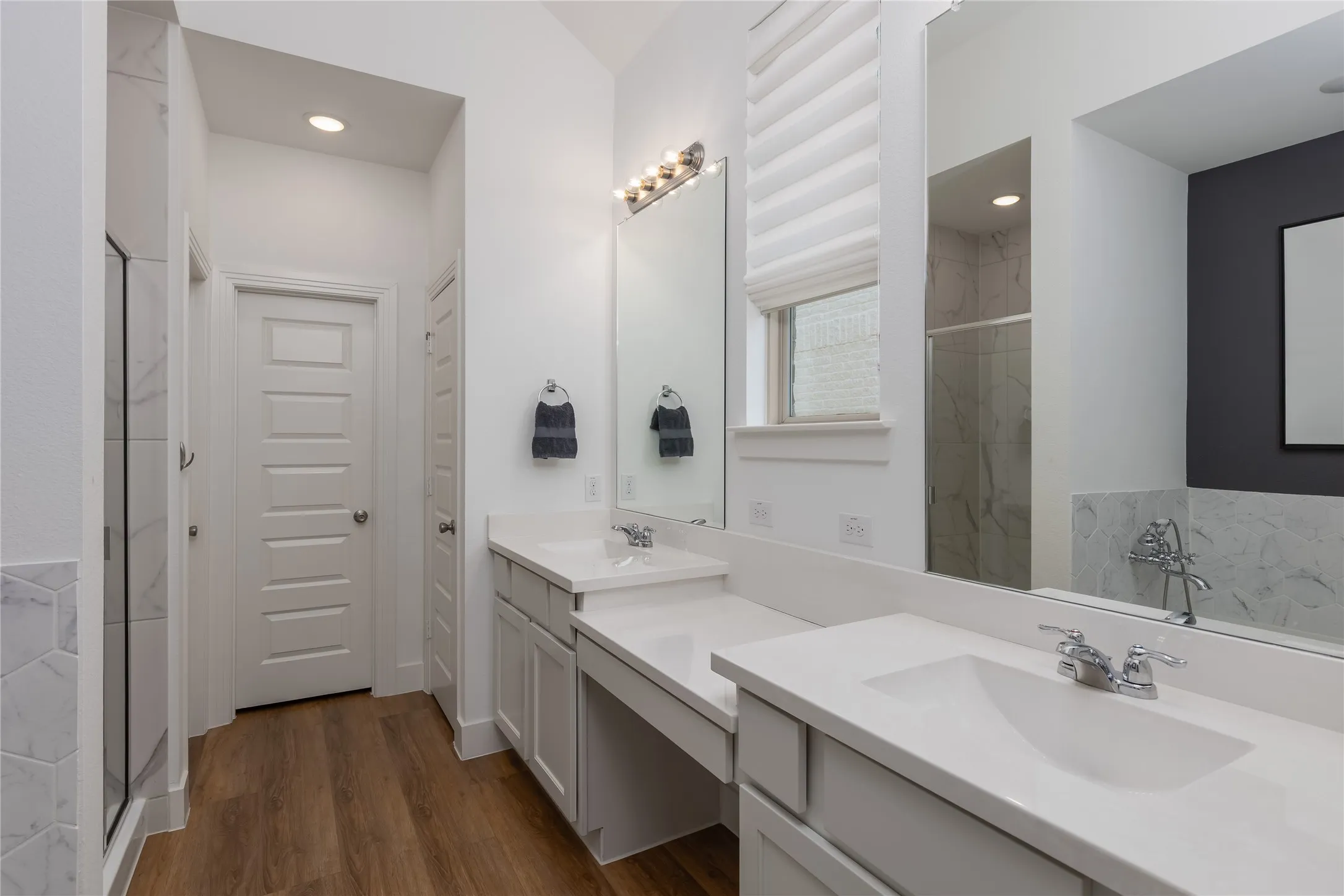Single Family Residence For Sale in Denton County , 1128 Cottonseed Street, Little Elm, Texas 76227, 4 Bedroom, 3 Bathroom, 2 Garage spaces, 2,253 Sqft, built in 2019, mls#21300299, Real Estate Agent in Little Elm, Homes For Sale in Denton county, Homes For Sale in Little Elm, Realtor in Little Elm Texas, Real Estate Brokerage Independent Realty Texas, Luminita Cordes Realtor