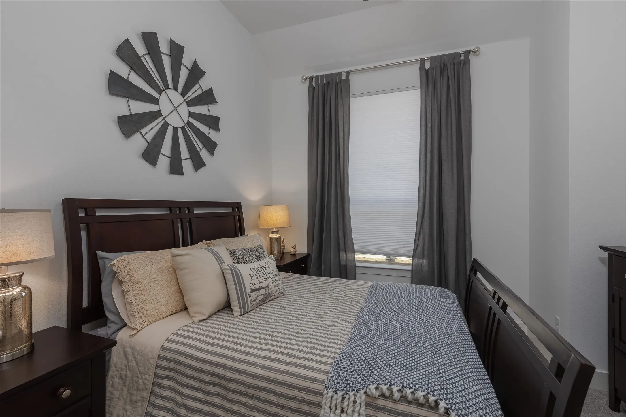 Single Family Residence For Sale in Denton County , 1128 Cottonseed Street, Little Elm, Texas 76227, 4 Bedroom, 3 Bathroom, 2 Garage spaces, 2,253 Sqft, built in 2019, mls#21300299, Real Estate Agent in Little Elm, Homes For Sale in Denton county, Homes For Sale in Little Elm, Realtor in Little Elm Texas, Real Estate Brokerage Independent Realty Texas, Luminita Cordes Realtor