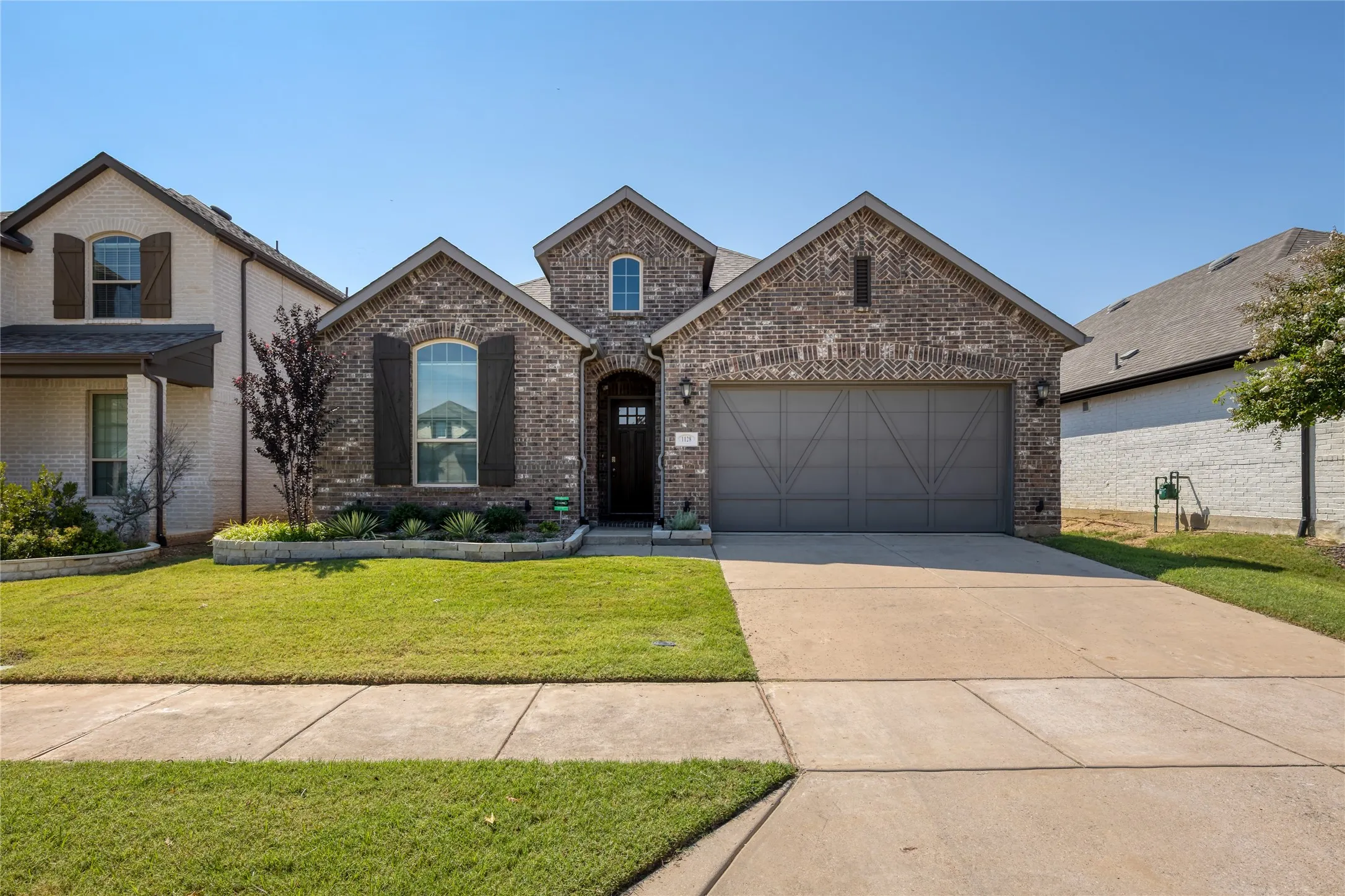 Single Family Residence For Sale in Denton County , 1128 Cottonseed Street, Little Elm, Texas 76227, 4 Bedroom, 3 Bathroom, 2 Garage spaces, 2,253 Sqft, built in 2019, mls#21300299, Real Estate Agent in Little Elm, Homes For Sale in Denton county, Homes For Sale in Little Elm, Realtor in Little Elm Texas, Real Estate Brokerage Independent Realty Texas, Luminita Cordes Realtor