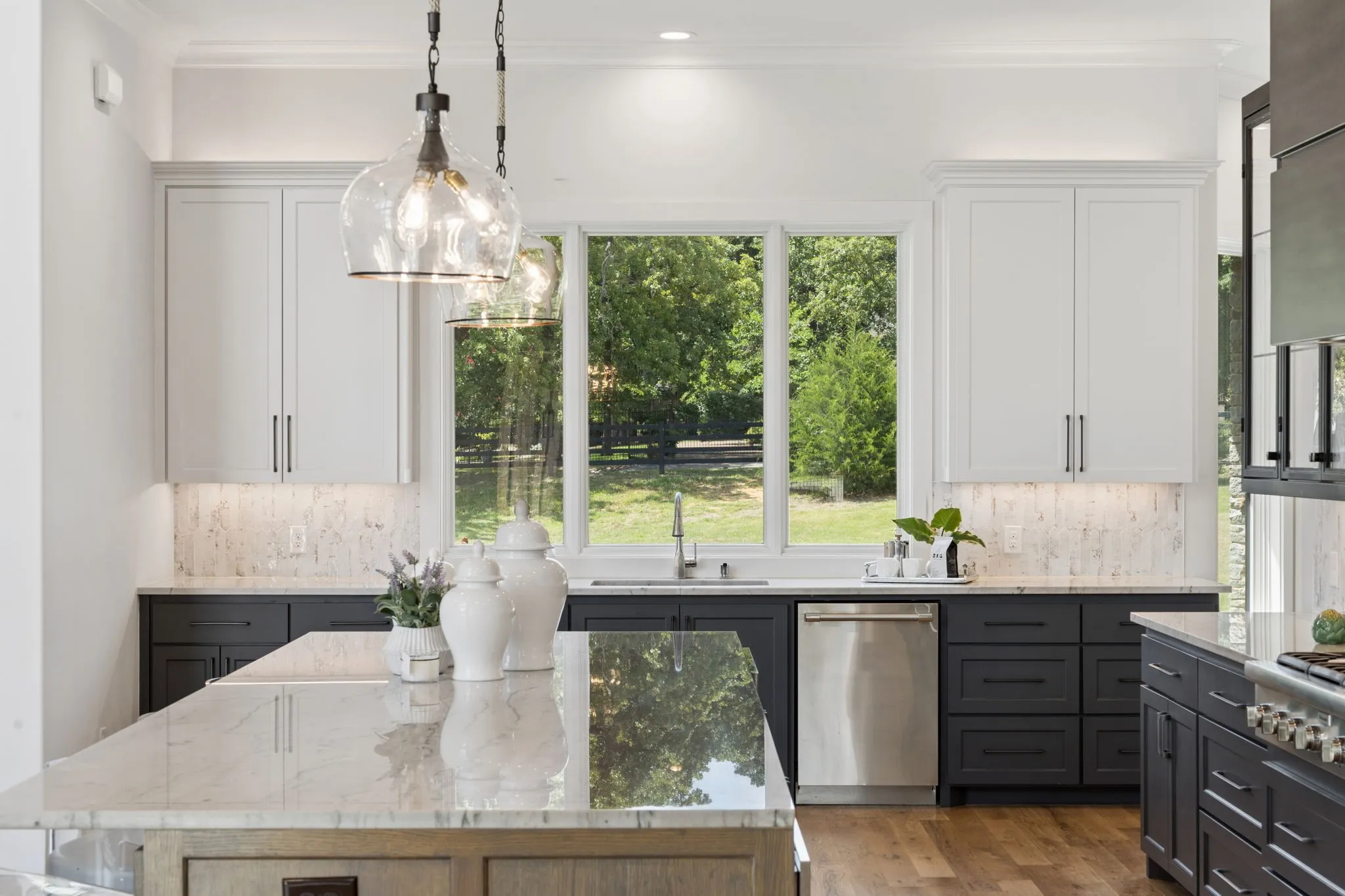 Single Family Residence For Sale in Denton County , 500 E Bob Jones Road, Southlake, Texas 76092, 4 Bedroom, 6 Bathroom, 4 Garage spaces, 6,644 Sqft, built in 2021, mls#21254972, Real Estate Agent in Southlake, Homes For Sale in Denton county, Homes For Sale in Southlake, Realtor in Southlake Texas, Real Estate Brokerage Independent Realty Texas, Luminita Cordes Realtor