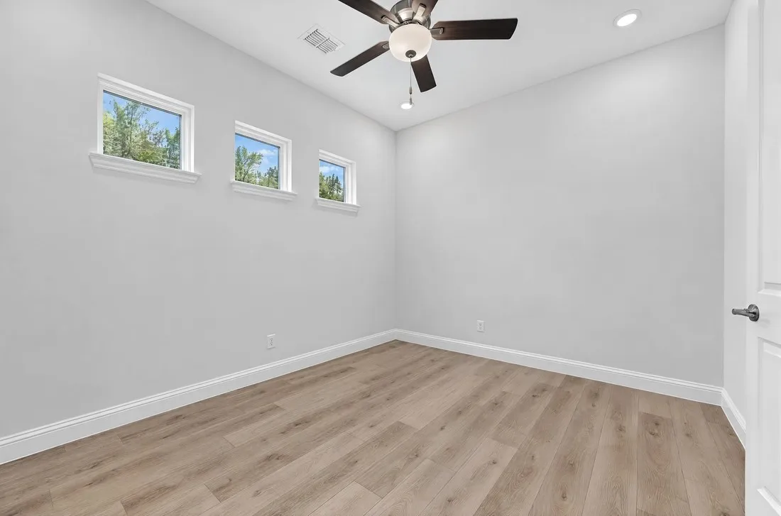 522 Wisteria Street ~ Ready Now