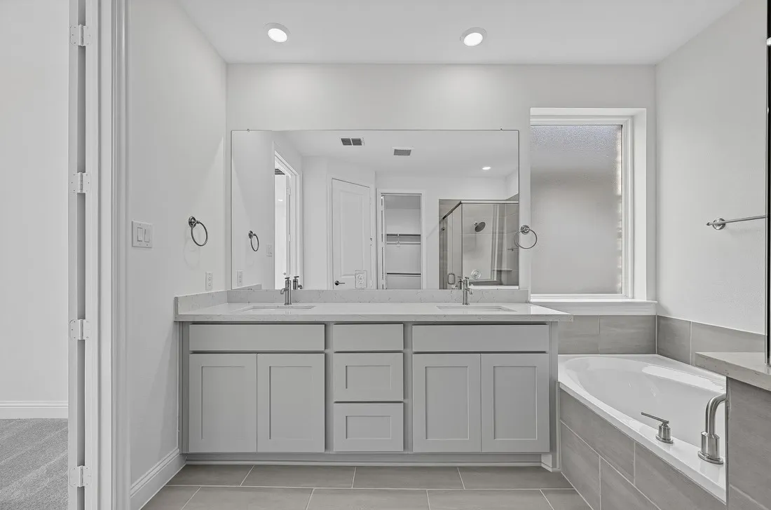 511 Wisteria Street ~ Ready Now