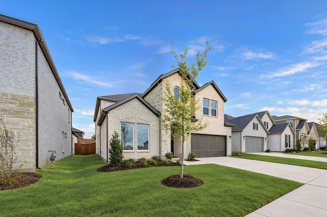 511 Wisteria Street ~ Ready Now