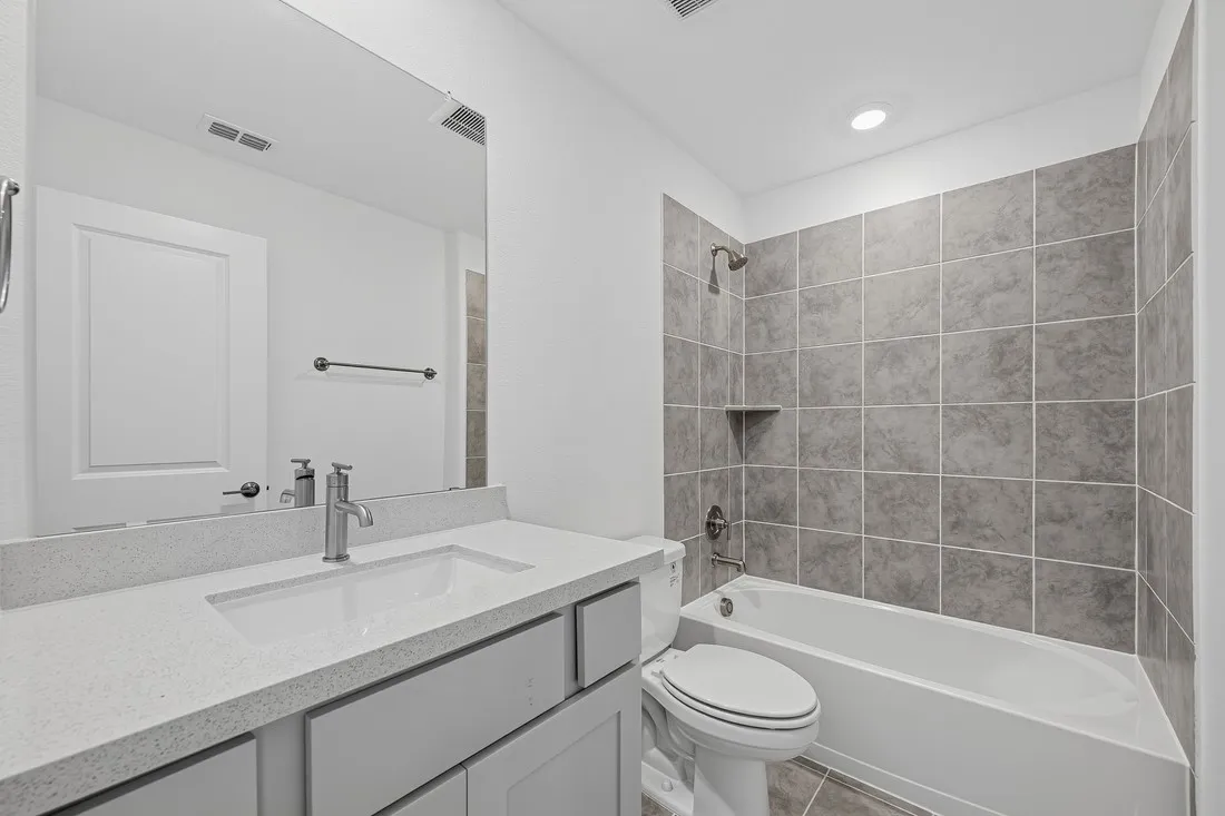 511 Wisteria Street ~ Ready Now