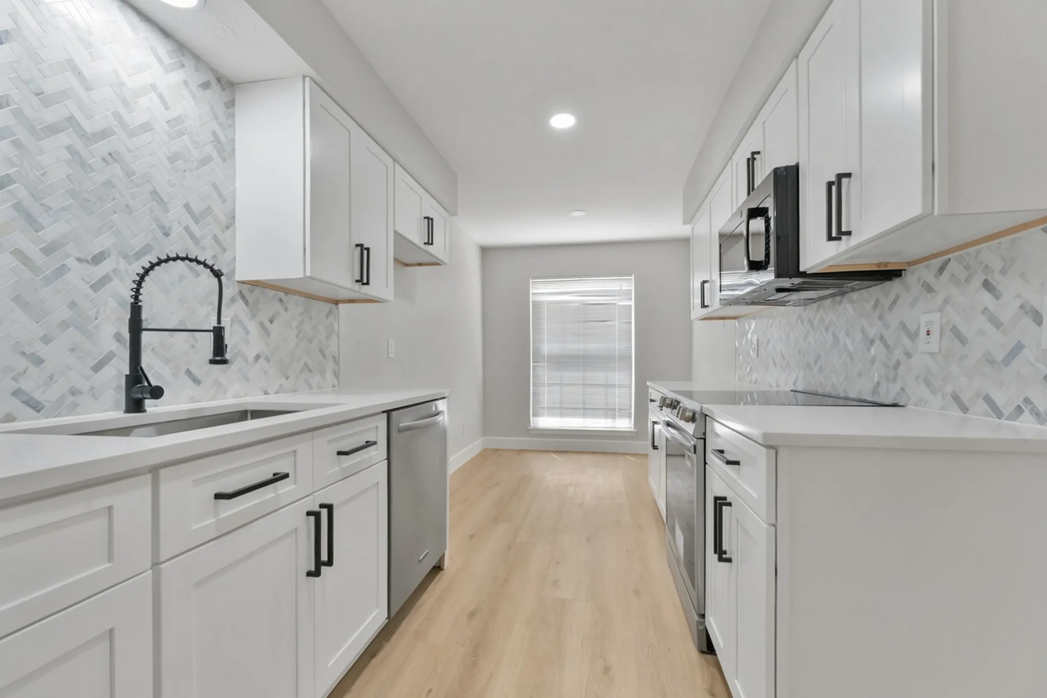 Condominium For Sale in Dallas County , 7620 Riverbrook Drive, Dallas, Texas 75230, 3 Bedroom, 3 Bathroom, Garage spaces, 1,535 Sqft, built in 1969, mls#21287660, Real Estate Agent in Dallas, Homes For Sale in Dallas county, Homes For Sale in Dallas, Realtor in Dallas Texas, Real Estate Brokerage Independent Realty Texas, Luminita Cordes Realtor