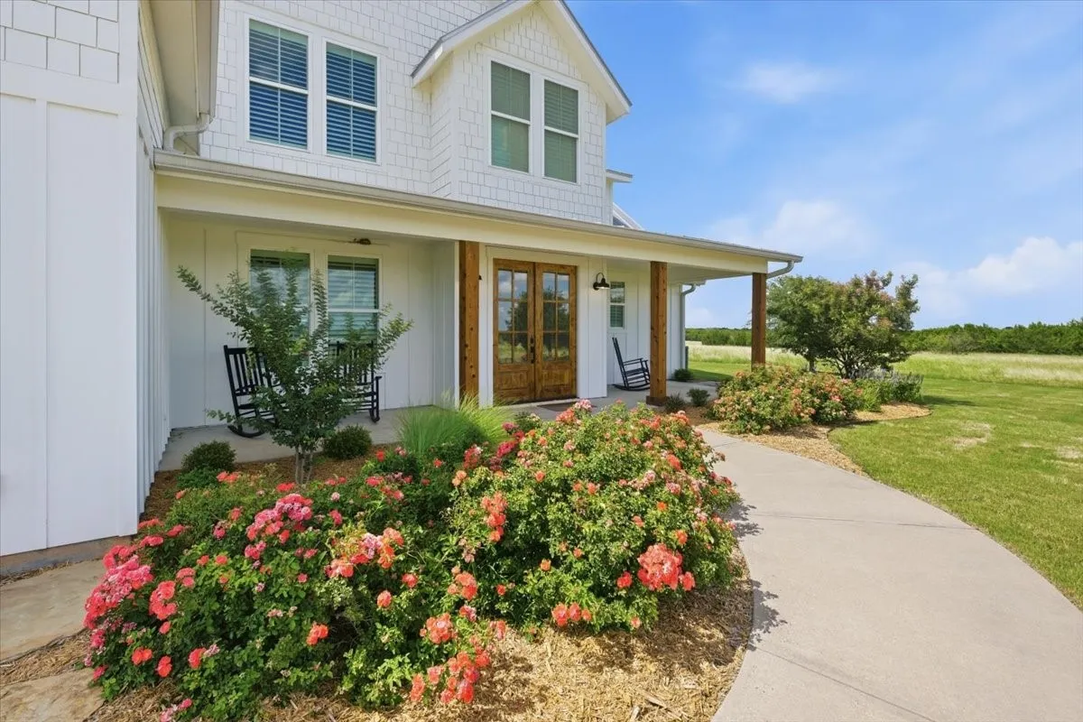 Farm For Sale in Mc Lennan County , 1775 Culpepper, China Spring, Texas 76633, 6 Bedroom, 5 Bathroom, 4 Garage spaces, 4,229 Sqft, built in 2017, mls#21300286, Real Estate Agent in China Spring, Homes For Sale in Mc Lennan county, Homes For Sale in China Spring, Realtor in China Spring Texas, Real Estate Brokerage Independent Realty Texas, Luminita Cordes Realtor