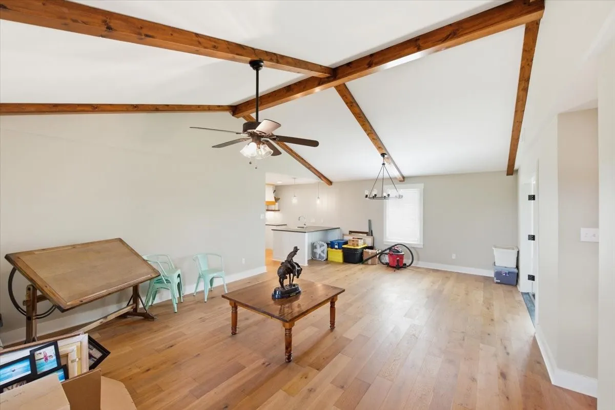 Farm For Sale in Mc Lennan County , 1775 Culpepper, China Spring, Texas 76633, 6 Bedroom, 5 Bathroom, 4 Garage spaces, 4,229 Sqft, built in 2017, mls#21300286, Real Estate Agent in China Spring, Homes For Sale in Mc Lennan county, Homes For Sale in China Spring, Realtor in China Spring Texas, Real Estate Brokerage Independent Realty Texas, Luminita Cordes Realtor