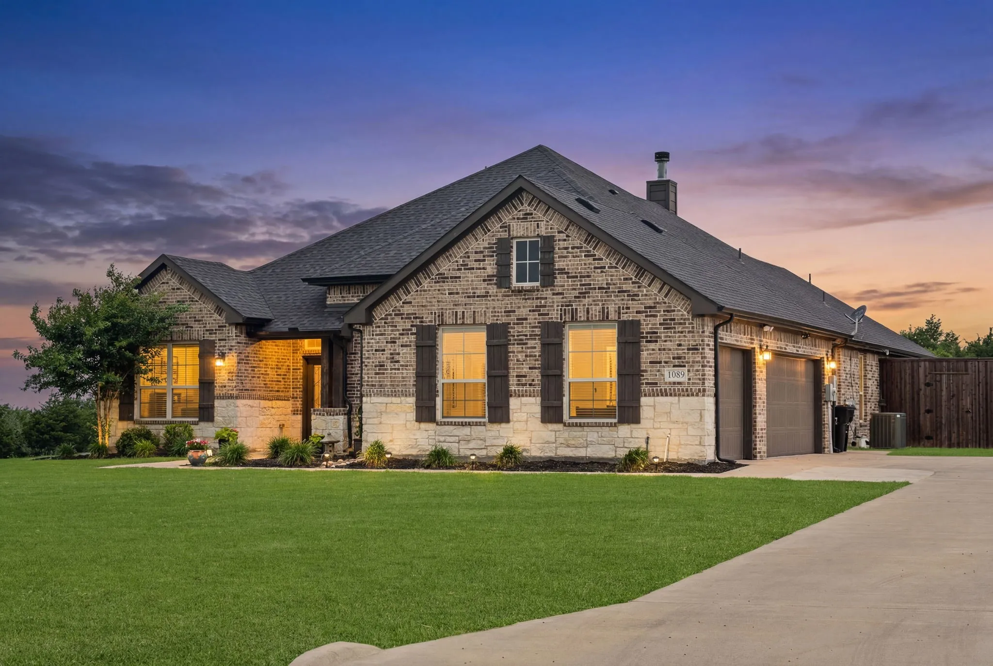 Single Family Residence For Sale in Collin County , 1089 Emilia Drive, Farmersville, Texas 75442, 4 Bedroom, 3 Bathroom, 3 Garage spaces, 2,525 Sqft, built in 2021, mls#21297028, Real Estate Agent in Farmersville, Homes For Sale in Collin county, Homes For Sale in Farmersville, Realtor in Farmersville Texas, Real Estate Brokerage Independent Realty Texas, Luminita Cordes Realtor