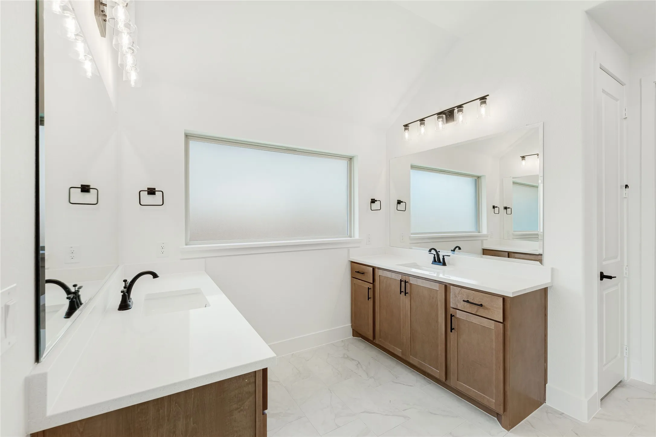 Single Family Residence For Sale in Collin County , 3312 Creek Meadow Drive, Anna, Texas 75409, 5 Bedroom, 5 Bathroom, 3 Garage spaces, 3,774 Sqft, built in 2026, mls#21300769, Real Estate Agent in Anna, Homes For Sale in Collin county, Homes For Sale in Anna, Realtor in Anna Texas, Real Estate Brokerage Independent Realty Texas, Luminita Cordes Realtor