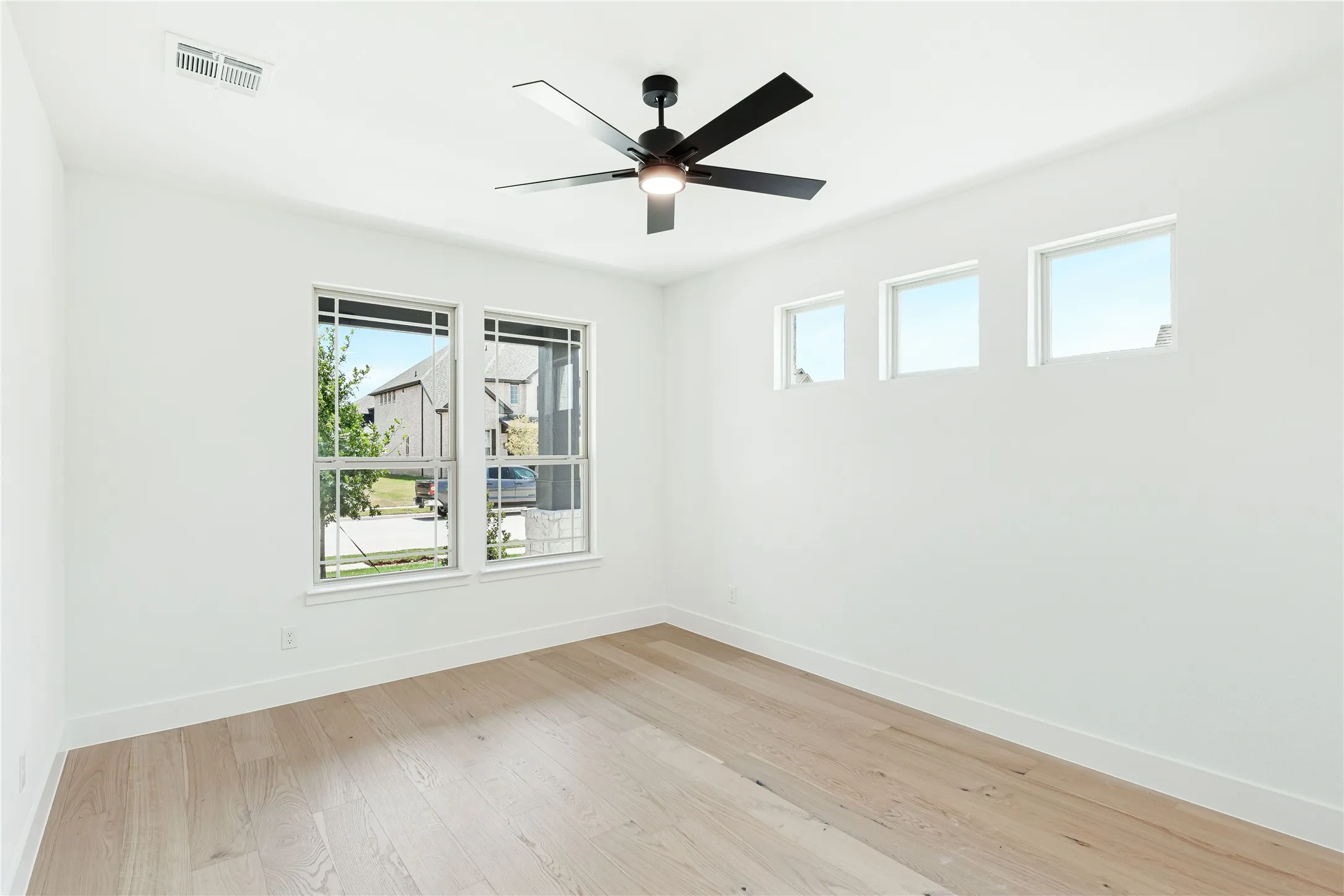 Single Family Residence For Sale in Collin County , 3312 Creek Meadow Drive, Anna, Texas 75409, 5 Bedroom, 5 Bathroom, 3 Garage spaces, 3,774 Sqft, built in 2026, mls#21300769, Real Estate Agent in Anna, Homes For Sale in Collin county, Homes For Sale in Anna, Realtor in Anna Texas, Real Estate Brokerage Independent Realty Texas, Luminita Cordes Realtor