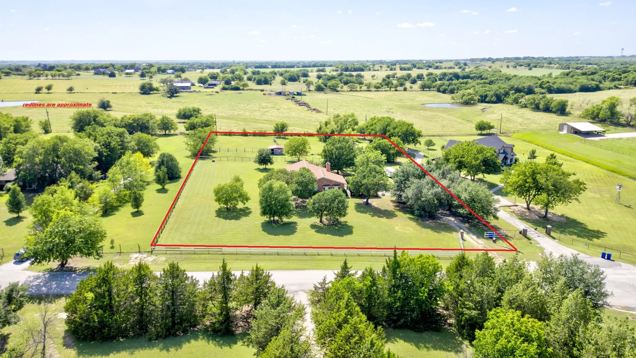 Single Family Residence For Sale in Denton County , 21921 Quail Run Road, Sanger, Texas 76266, 3 Bedroom, 2 Bathroom, 2 Garage spaces, 1,743 Sqft, built in 1986, mls#21300478, Real Estate Agent in Sanger, Homes For Sale in Denton county, Homes For Sale in Sanger, Realtor in Sanger Texas, Real Estate Brokerage Independent Realty Texas, Luminita Cordes Realtor