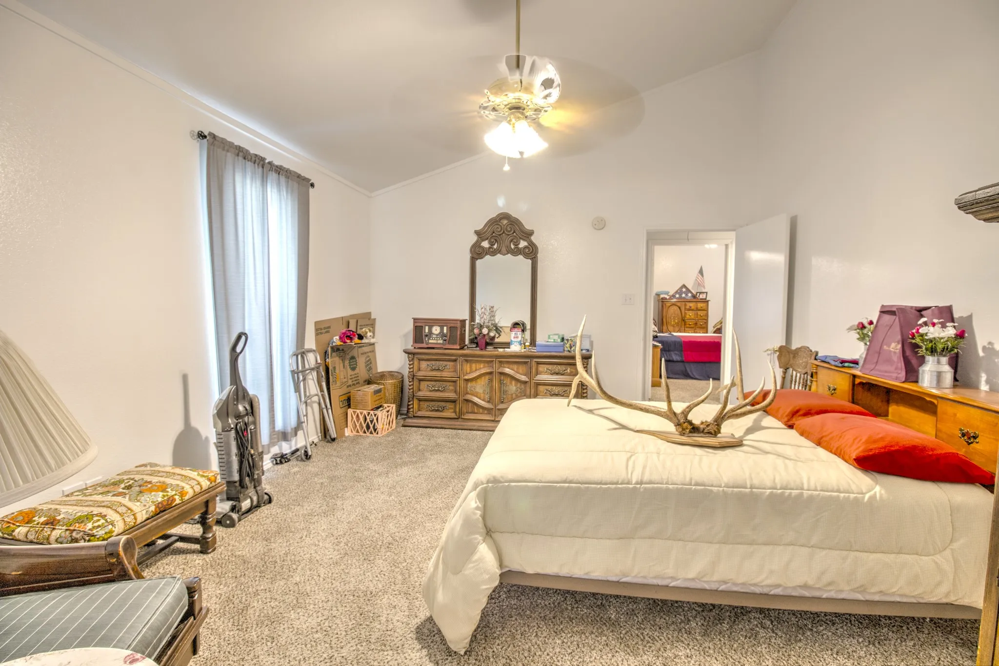Single Family Residence For Sale in Denton County , 21921 Quail Run Road, Sanger, Texas 76266, 3 Bedroom, 2 Bathroom, 2 Garage spaces, 1,743 Sqft, built in 1986, mls#21300478, Real Estate Agent in Sanger, Homes For Sale in Denton county, Homes For Sale in Sanger, Realtor in Sanger Texas, Real Estate Brokerage Independent Realty Texas, Luminita Cordes Realtor